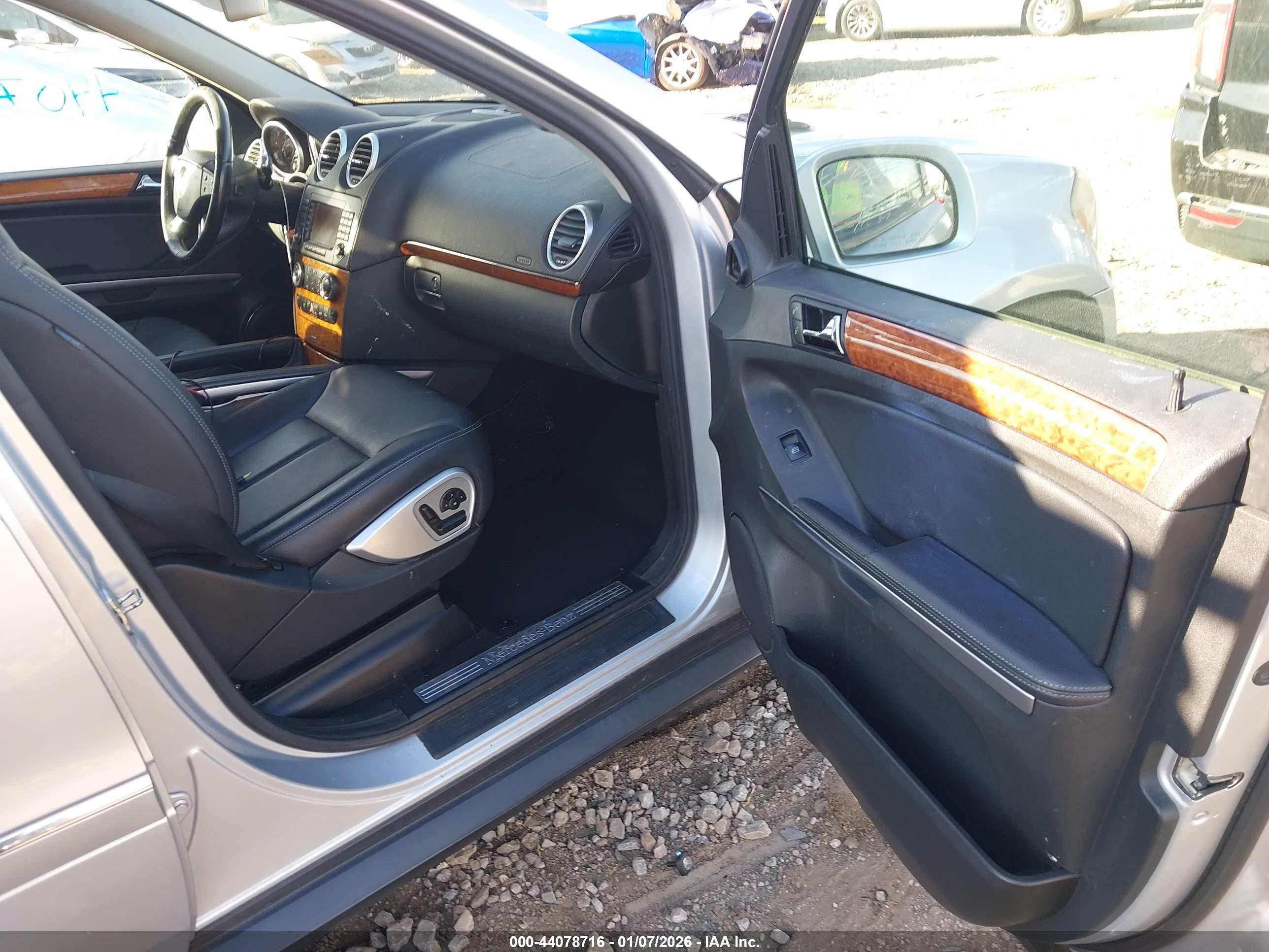 MERCEDES-BENZ GL image 5