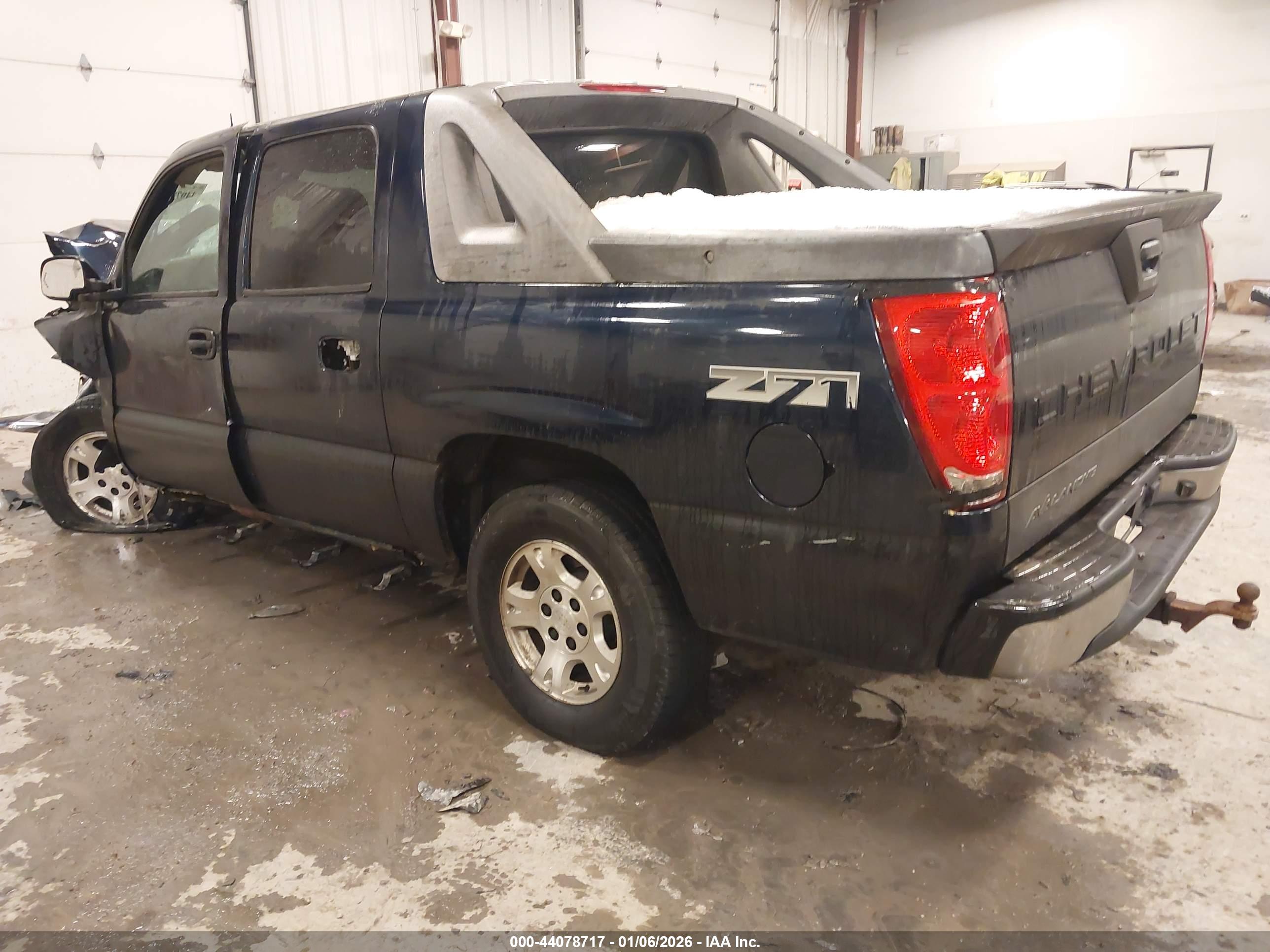 CHEVROLET AVALANCHE image 3