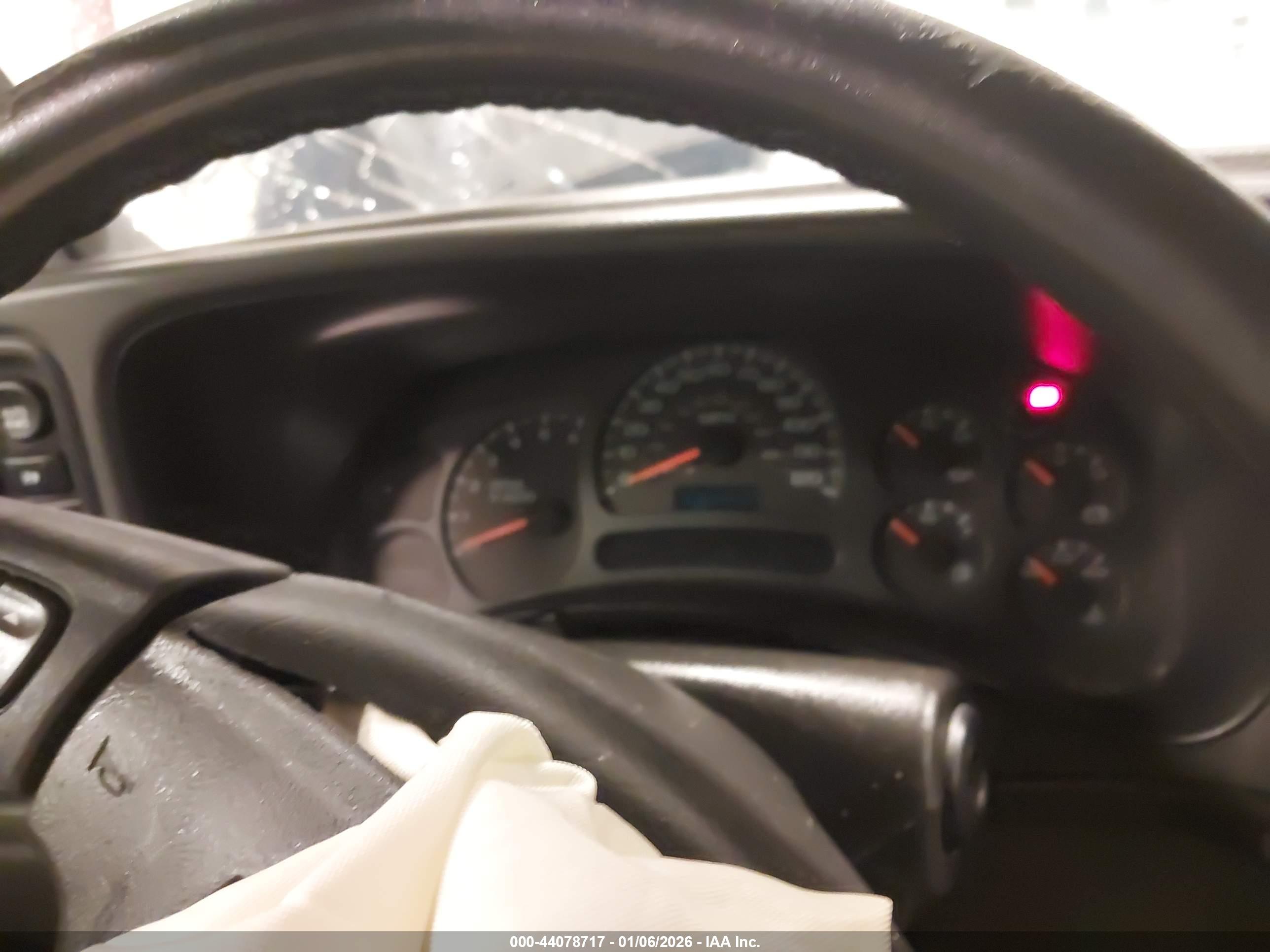 CHEVROLET AVALANCHE image 7