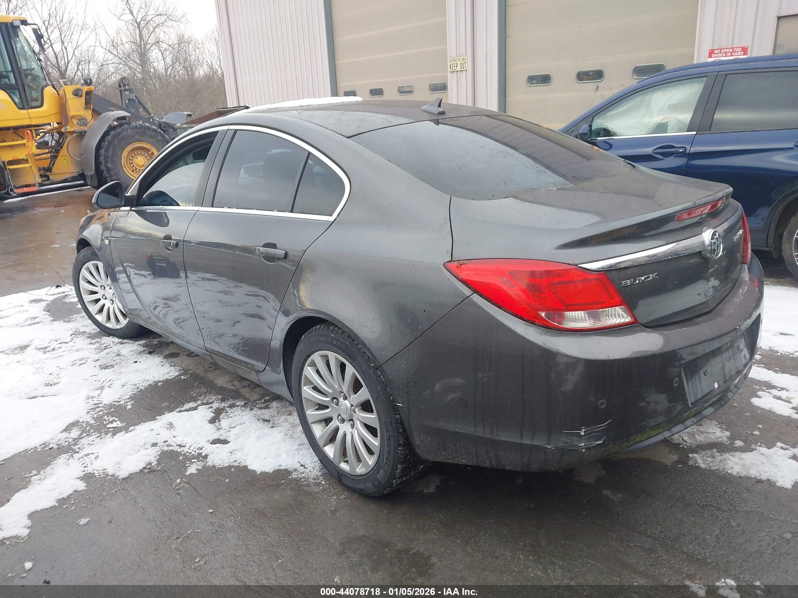 BUICK REGAL image 3