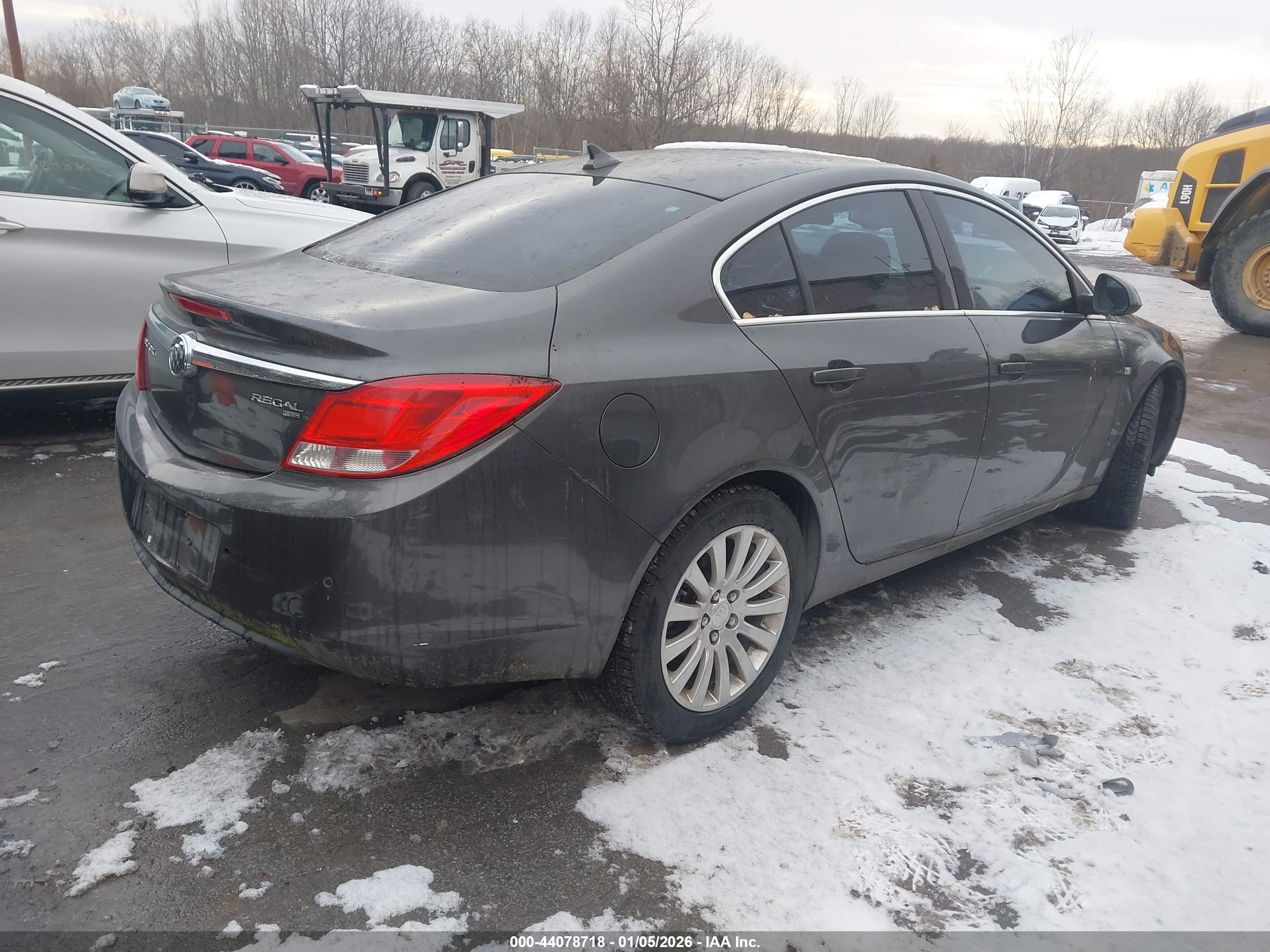 BUICK REGAL image 4