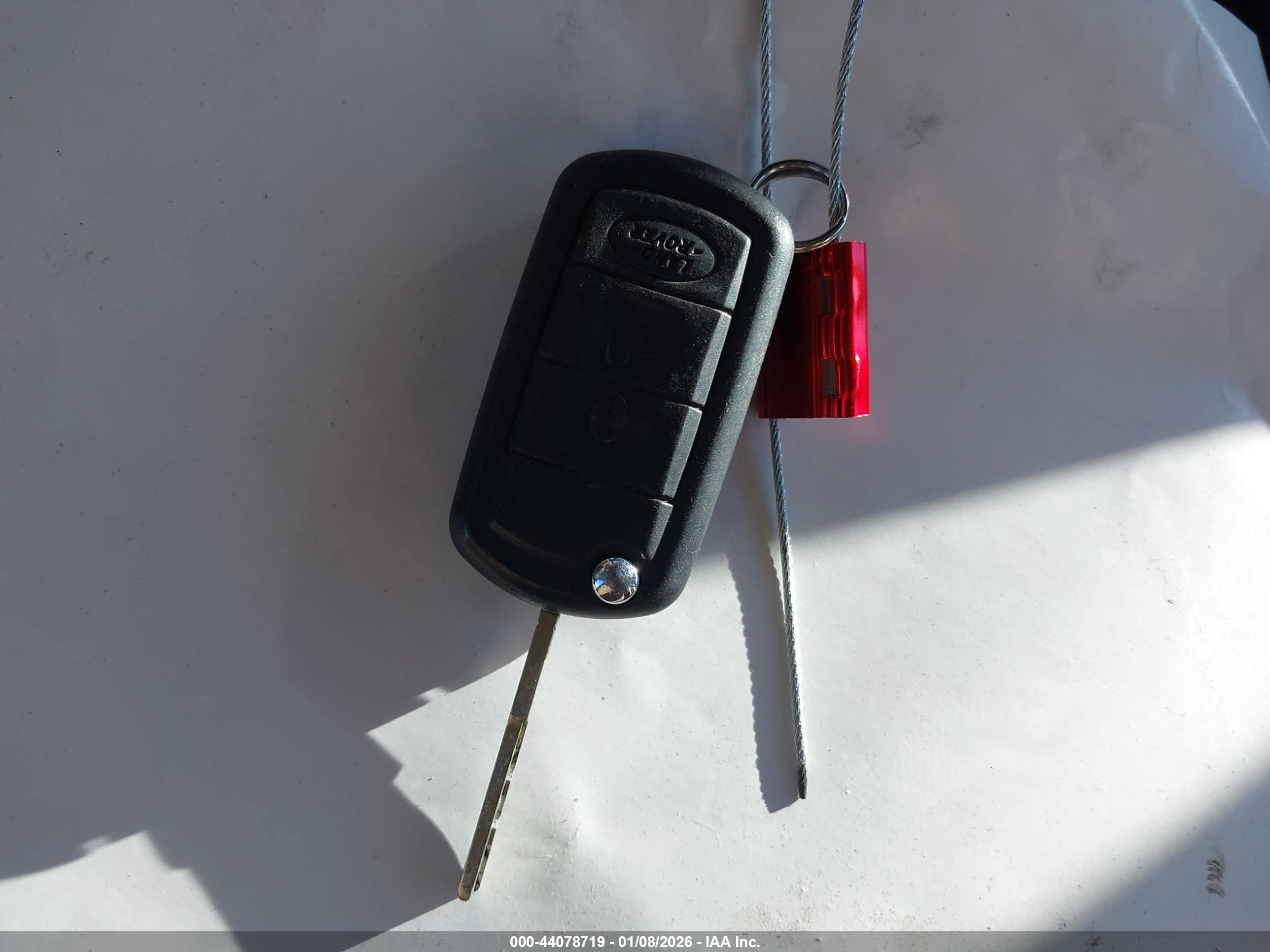 LAND ROVER image 11