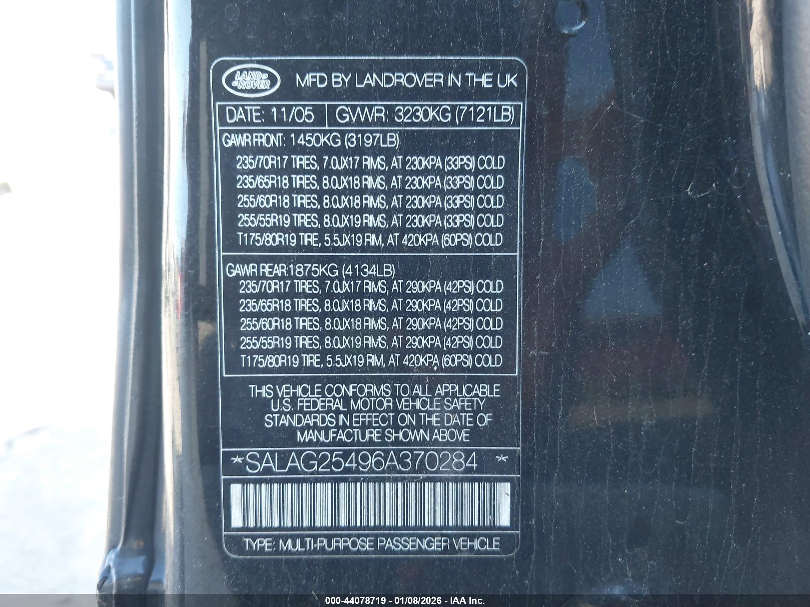 LAND ROVER image 9