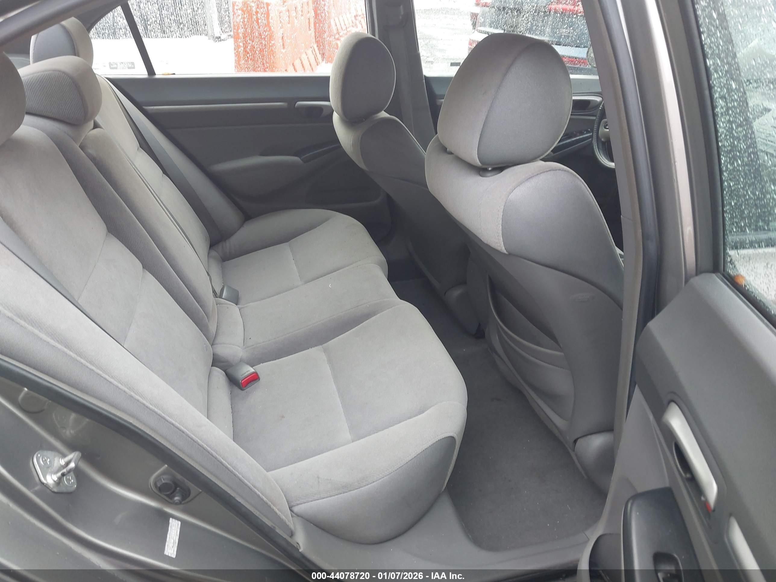 HONDA CIVIC image 8