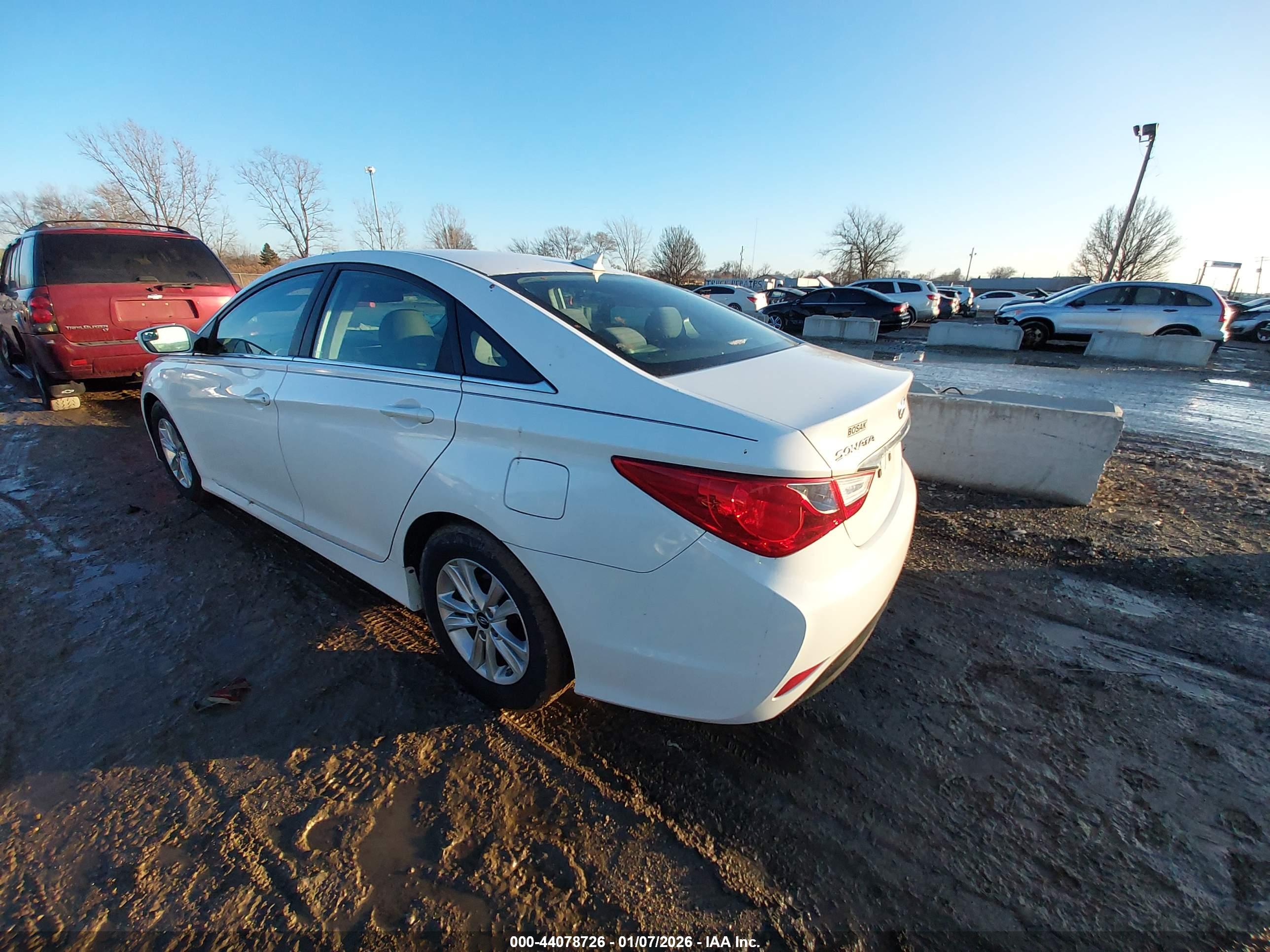 HYUNDAI SONATA image 3