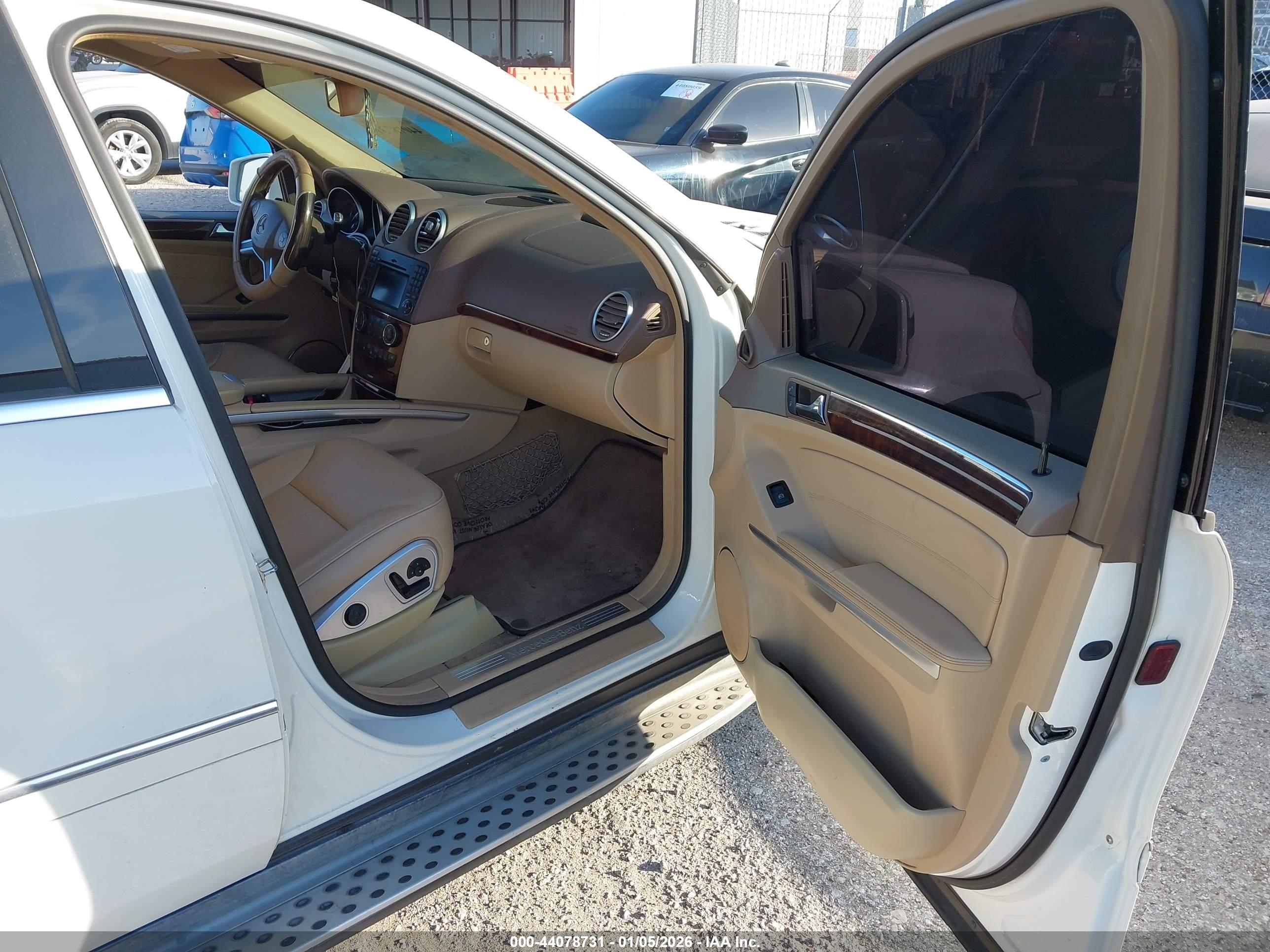 MERCEDES-BENZ GL image 5