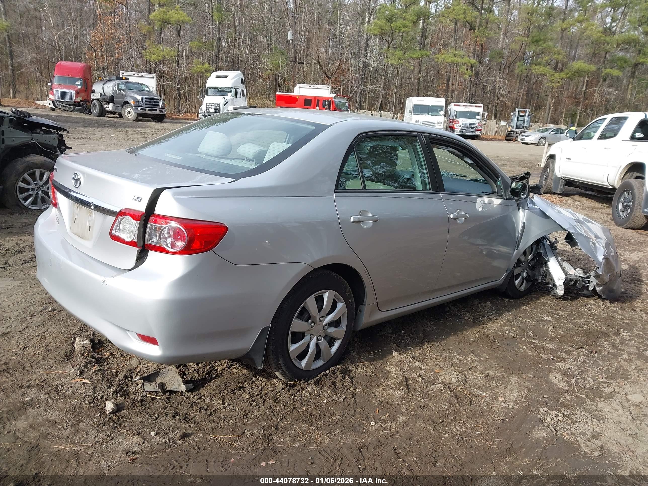 TOYOTA COROLLA image 4