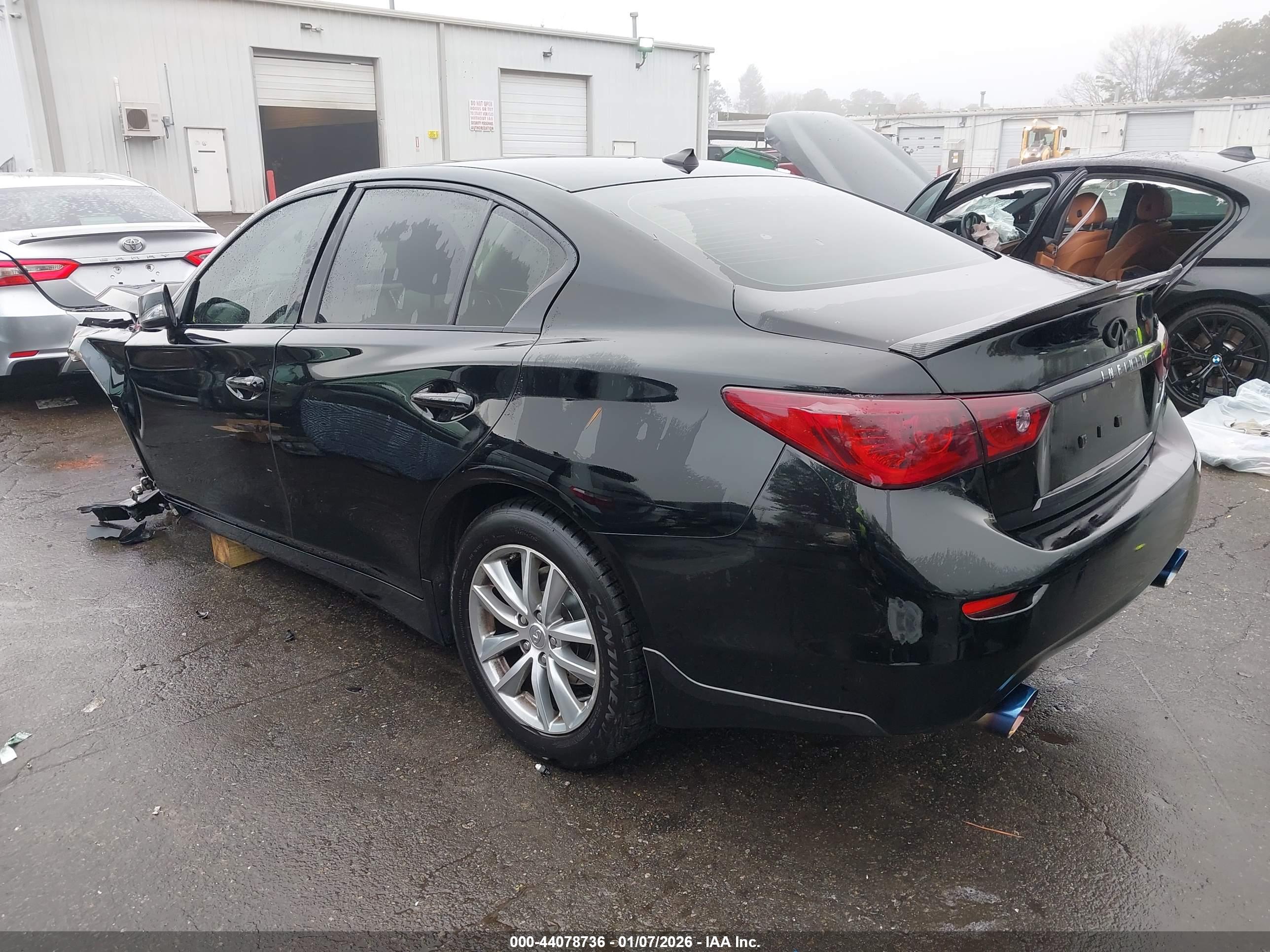 INFINITI Q50 image 3