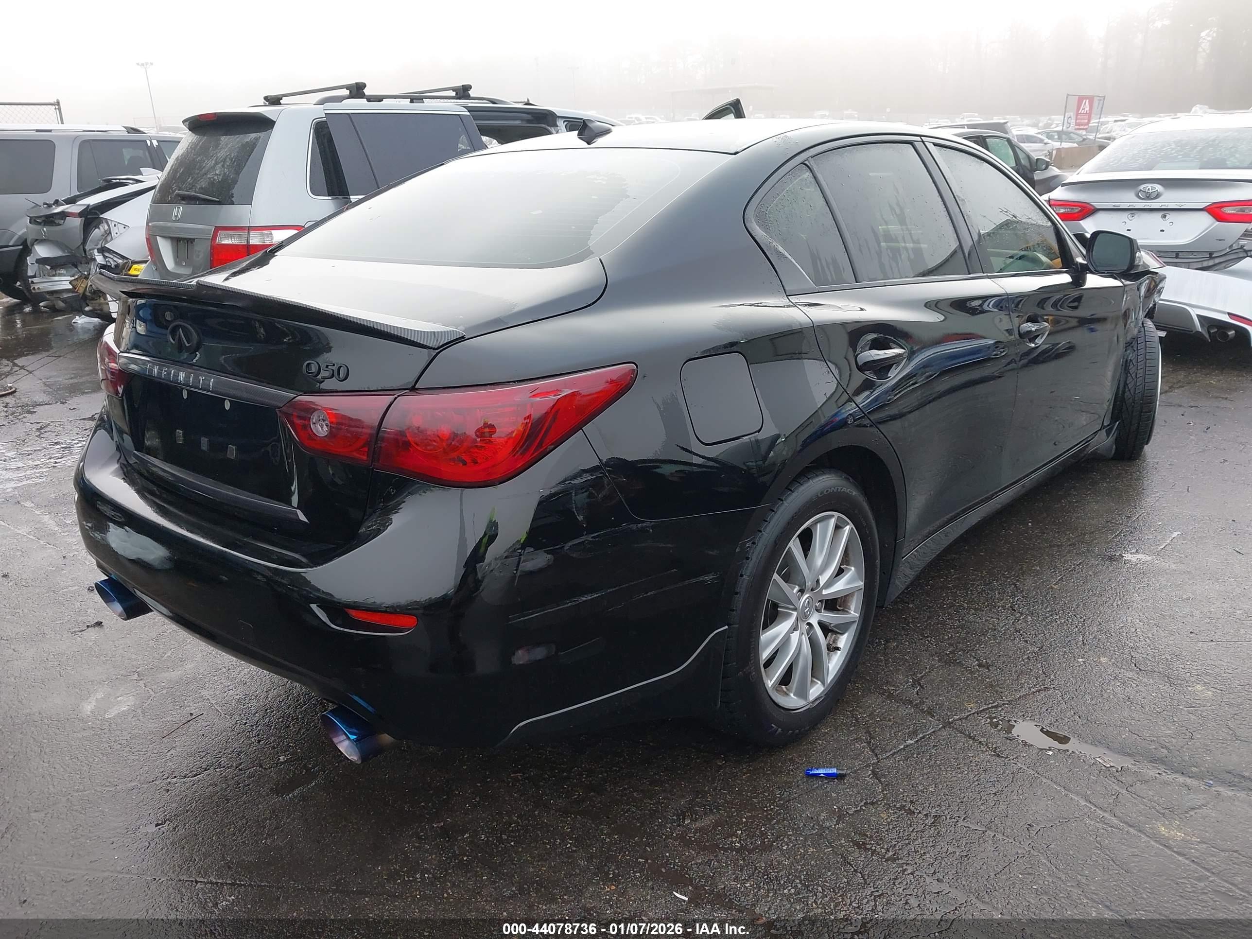 INFINITI Q50 image 4