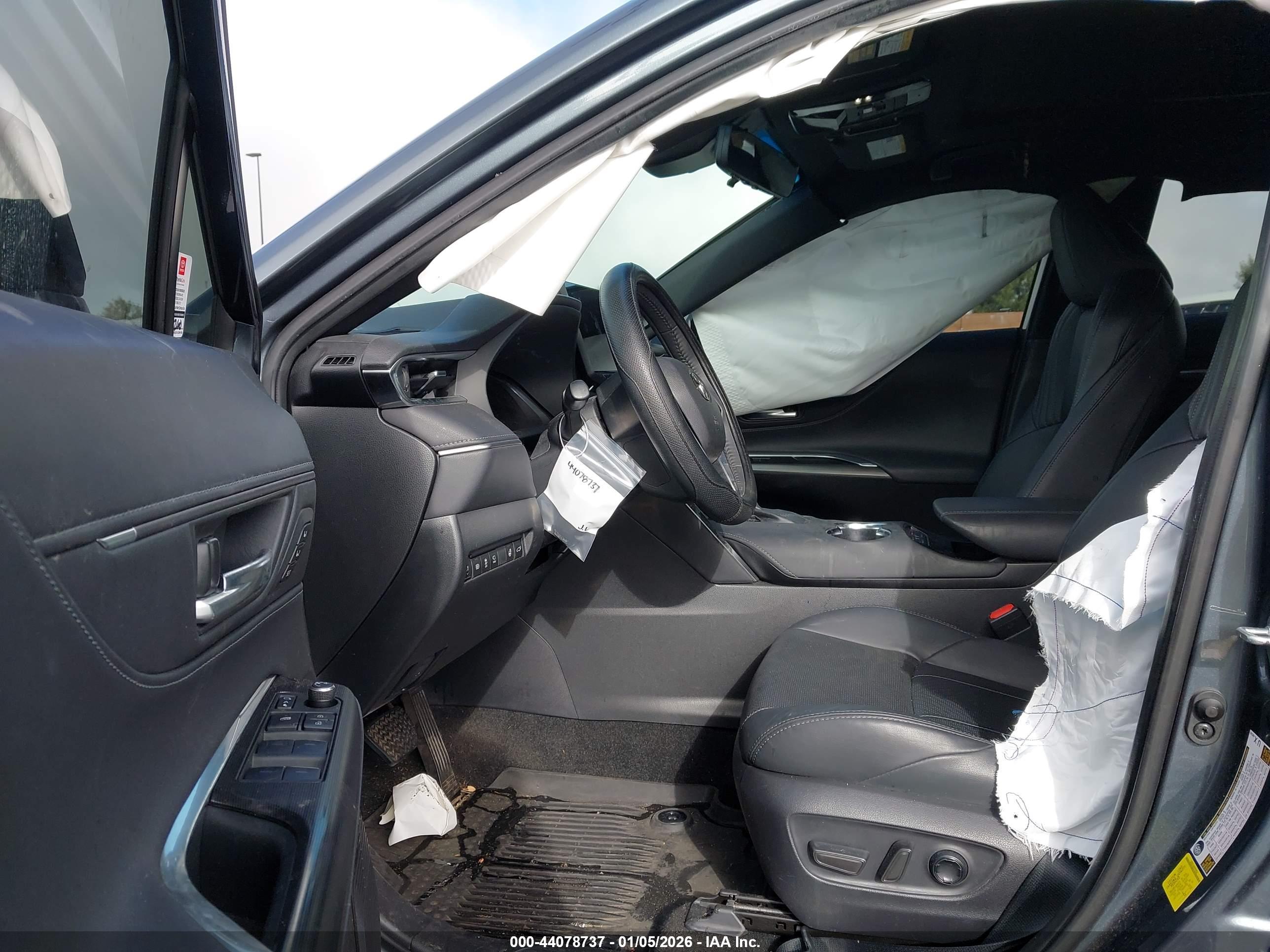 TOYOTA VENZA image 5