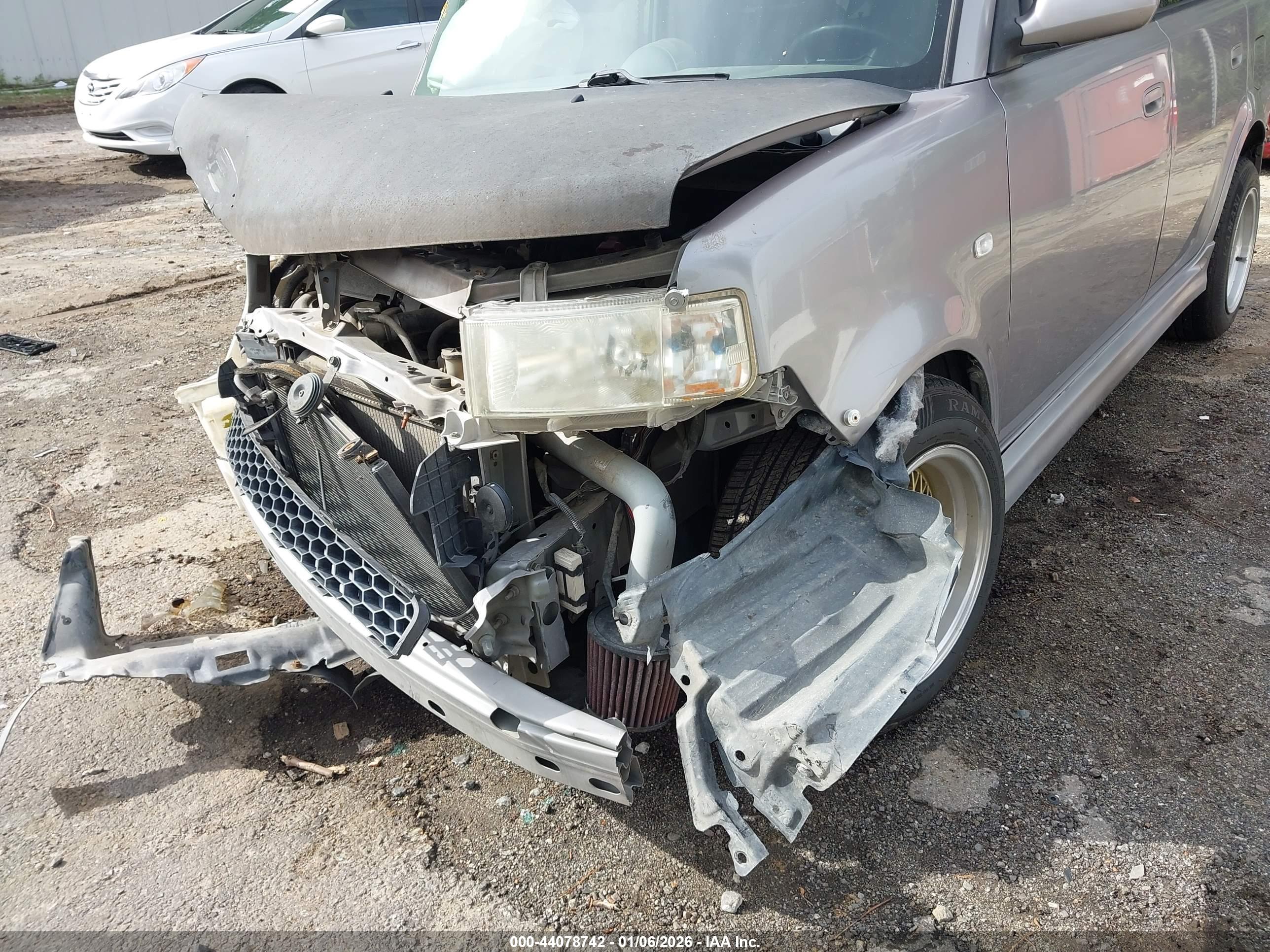 SCION XB image 6