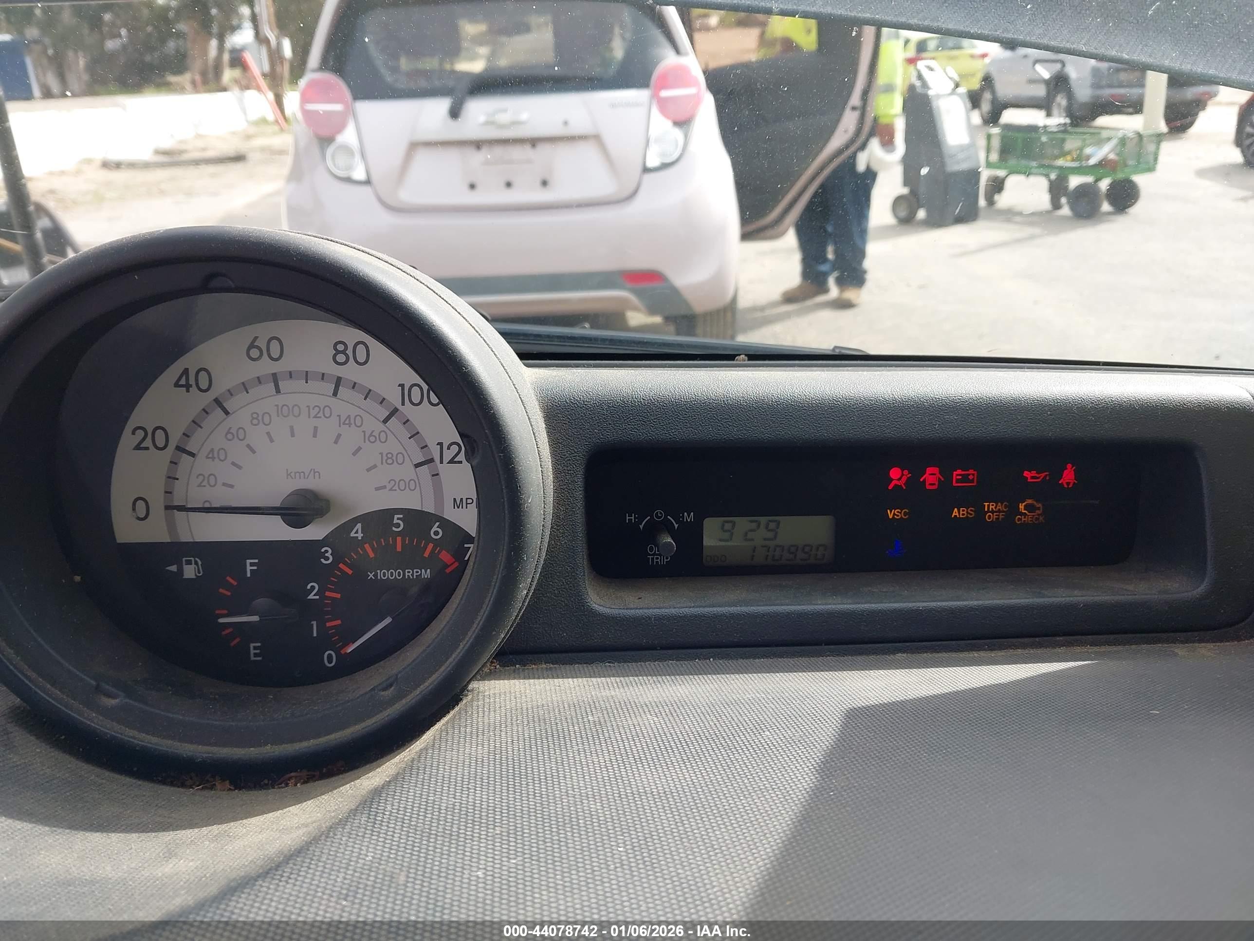 SCION XB image 7