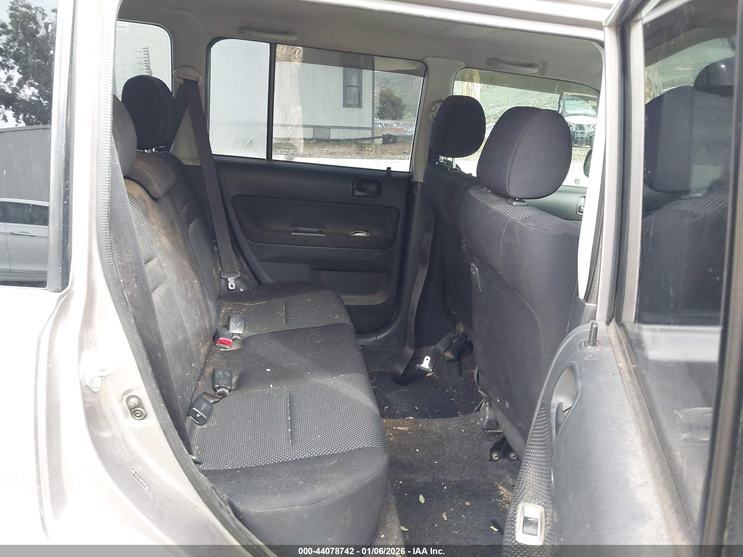 SCION XB image 8