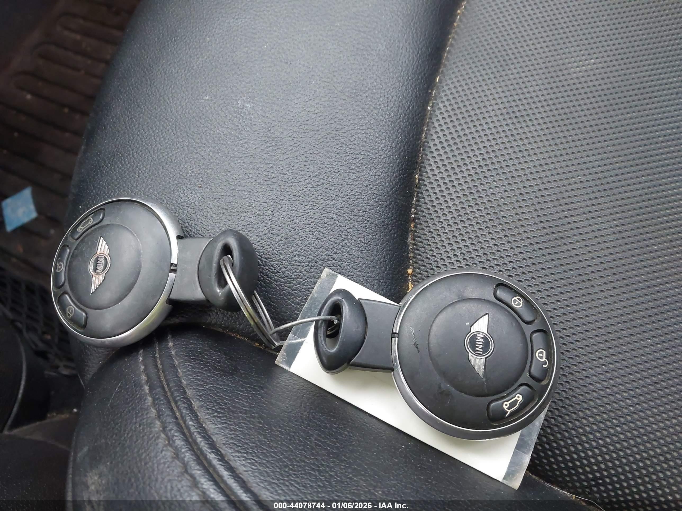 MINI COUNTRYMAN image 11