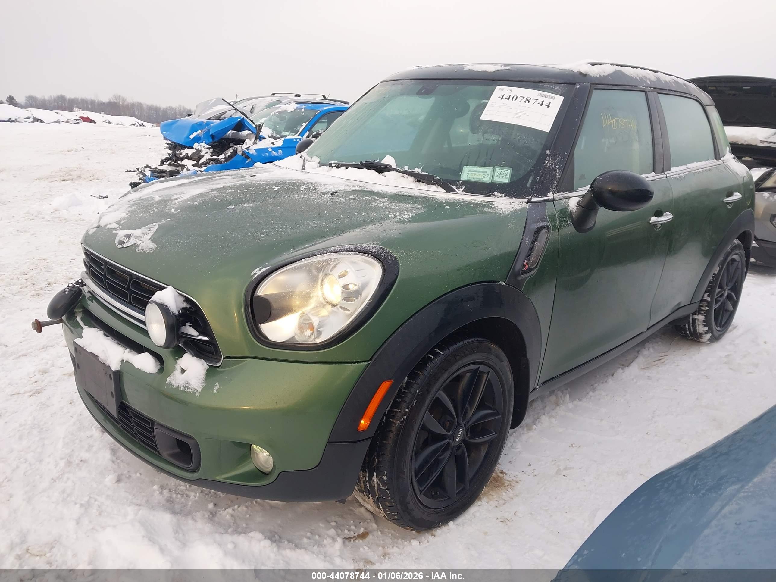 MINI COUNTRYMAN image 2