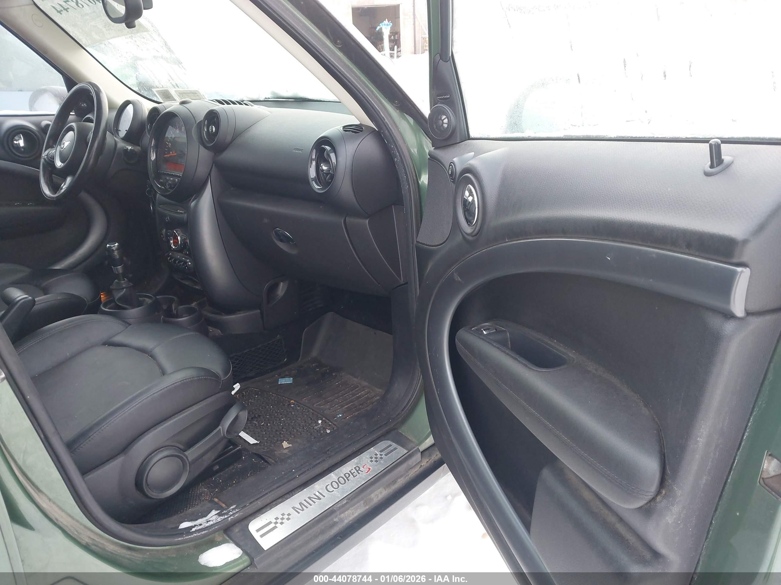 MINI COUNTRYMAN image 5