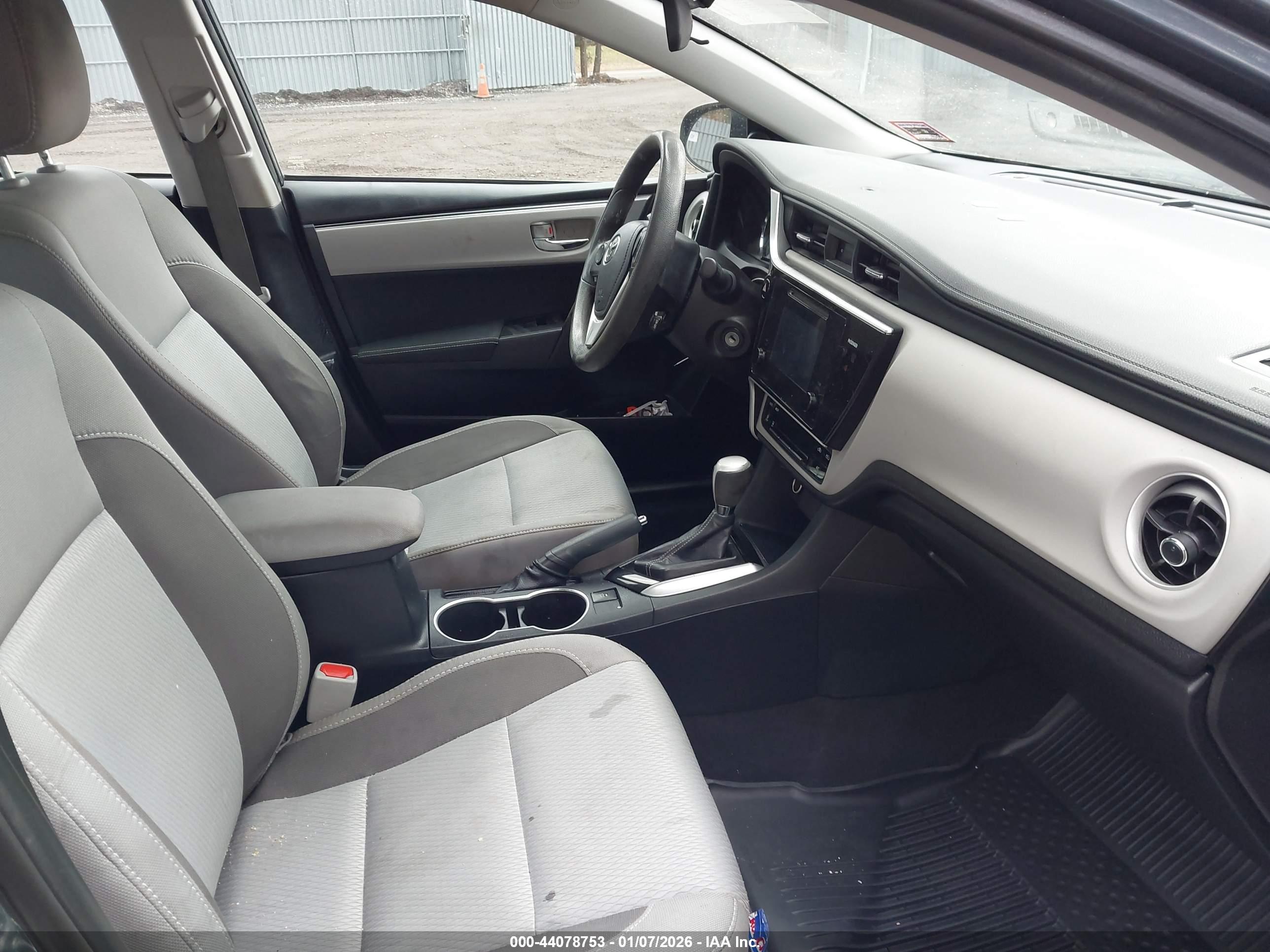 TOYOTA COROLLA image 5