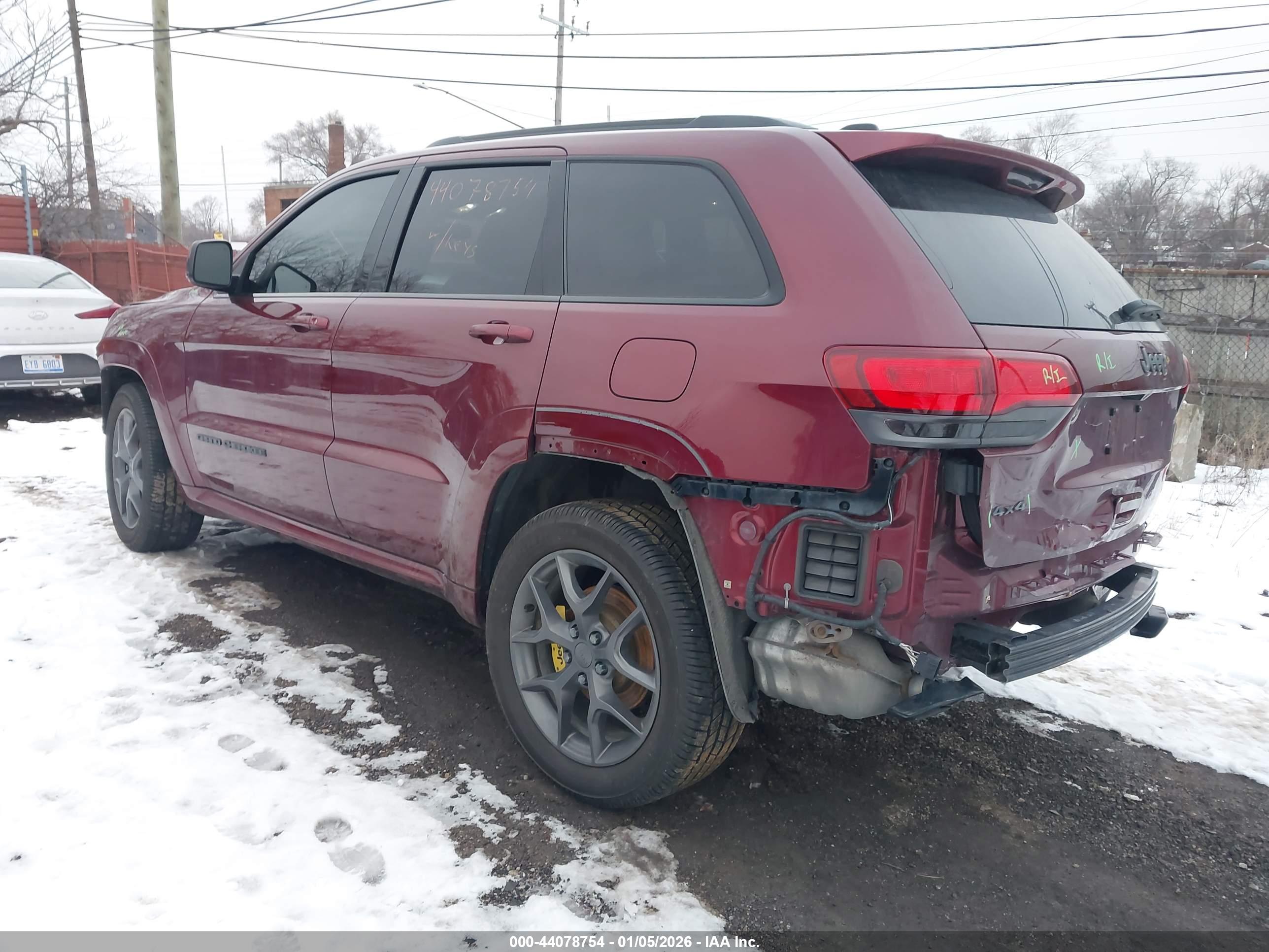 JEEP GRAND image 3