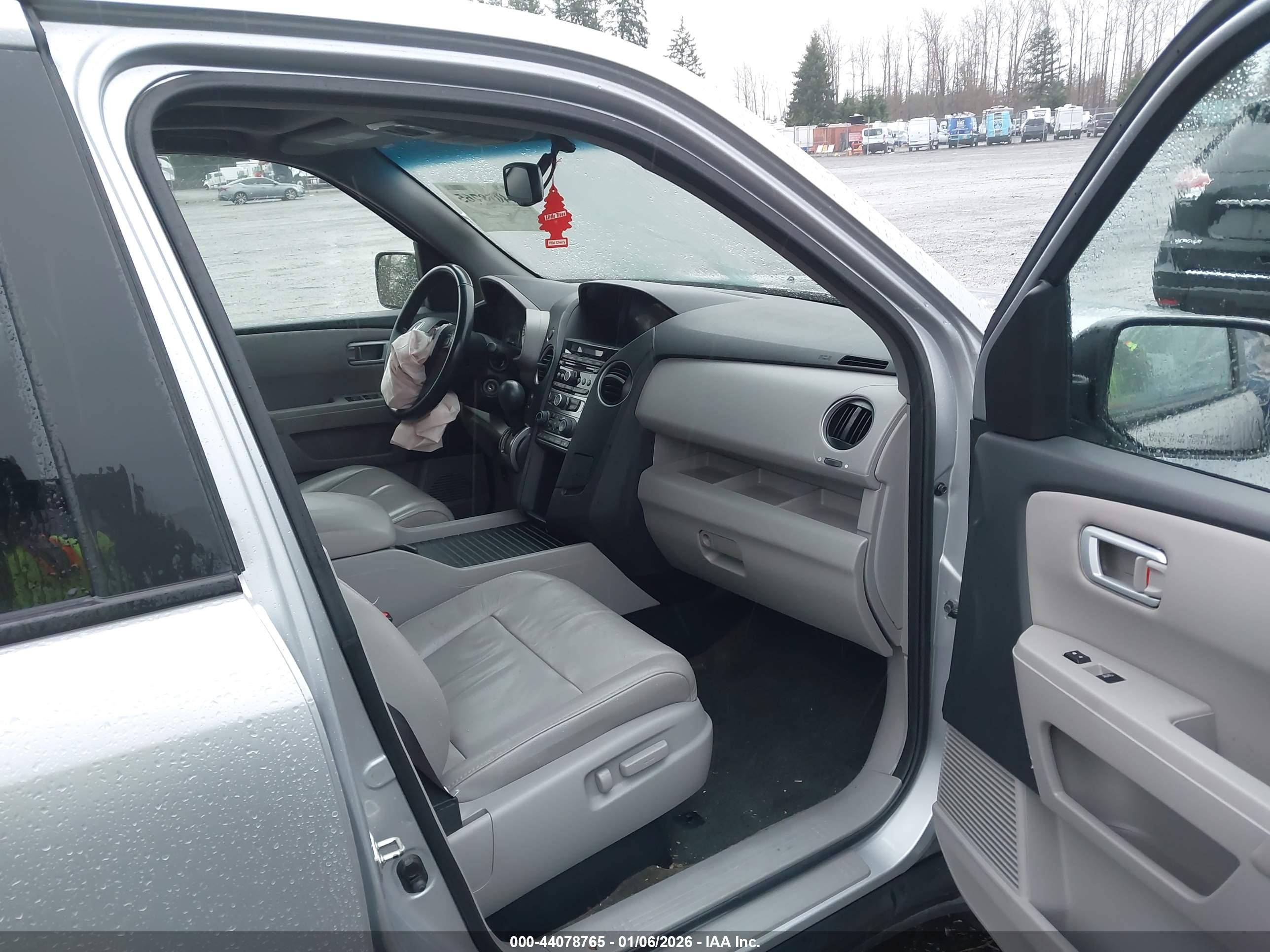 HONDA PILOT image 5
