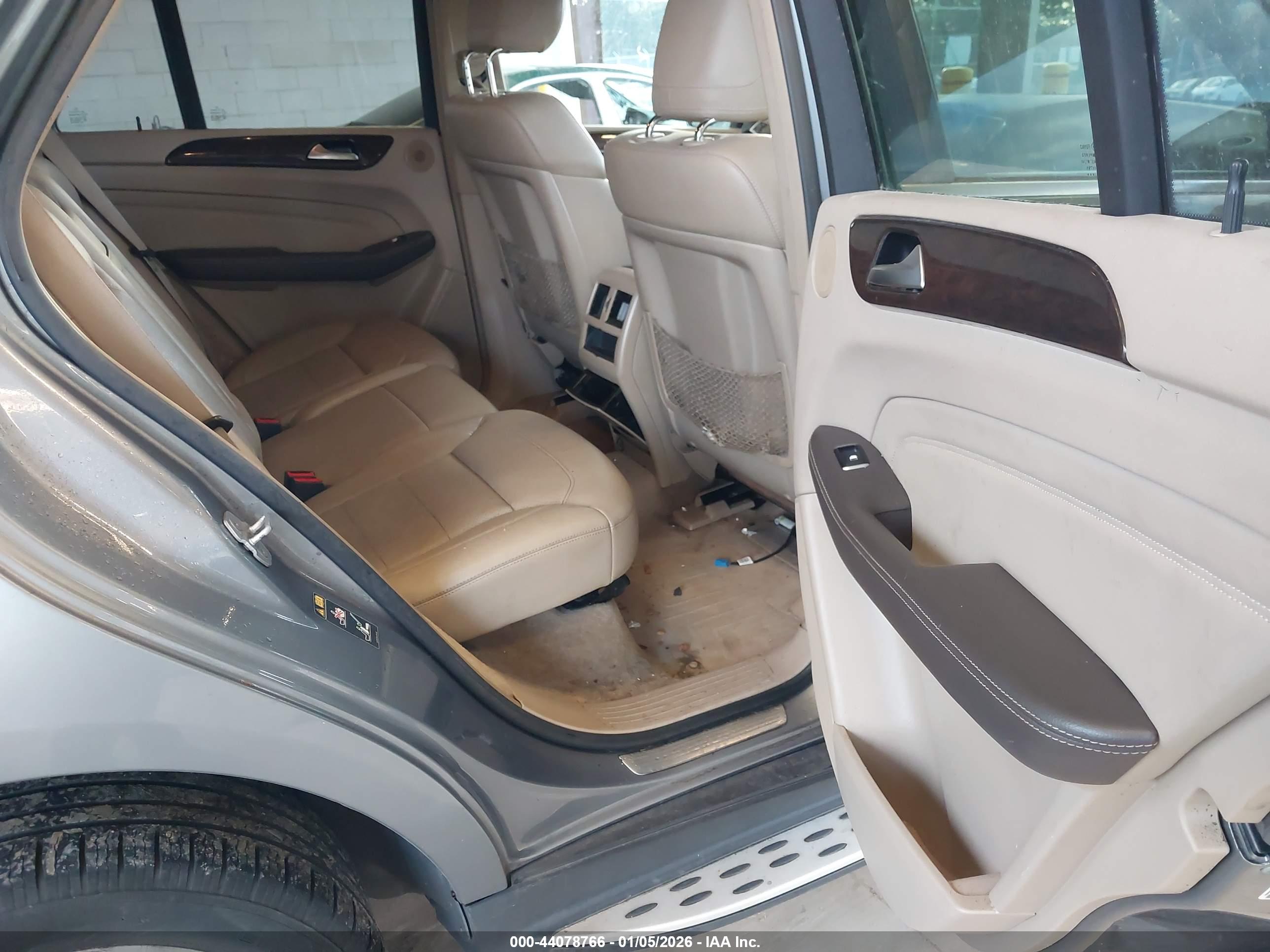 MERCEDES-BENZ ML image 8