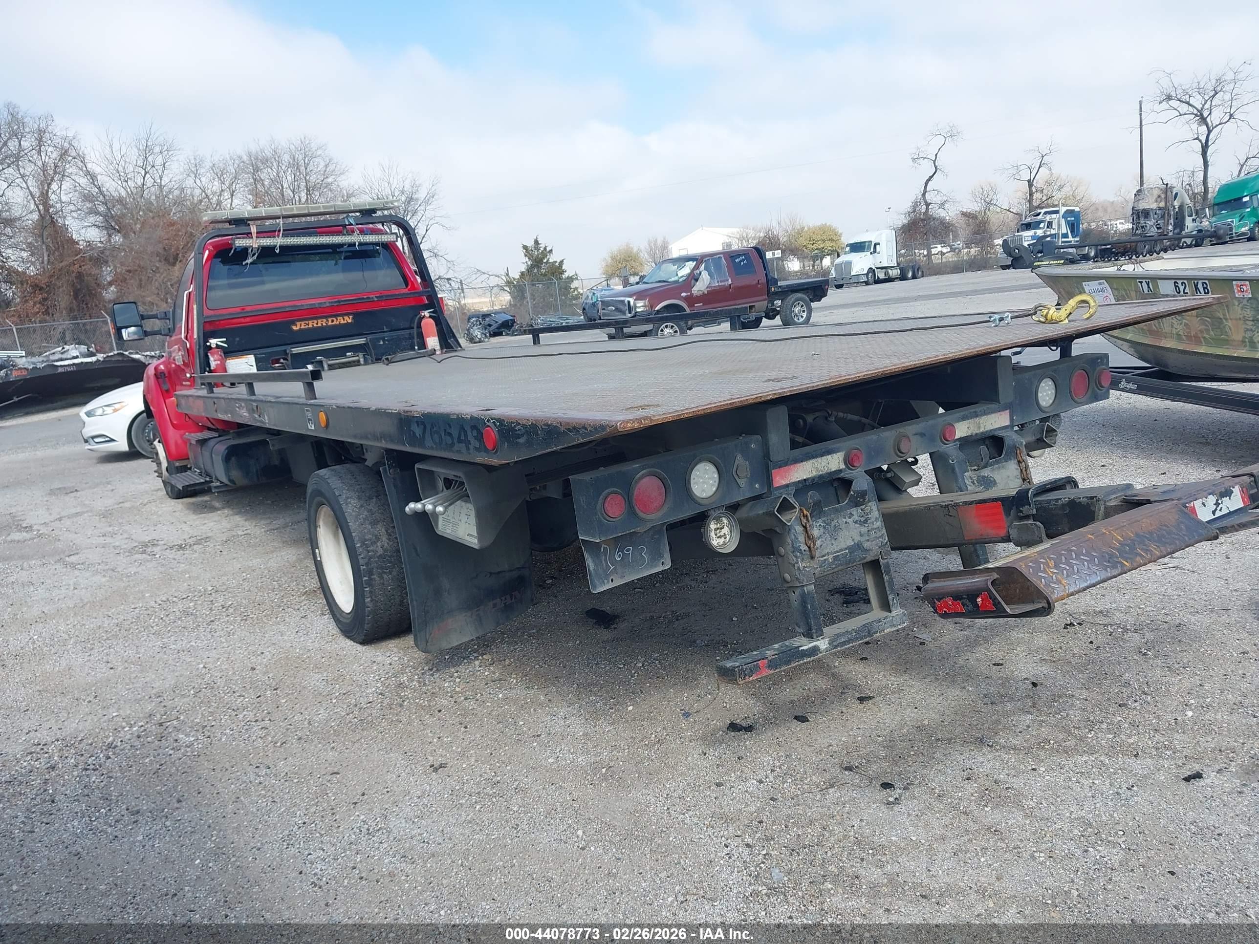 FORD F-650 image 3