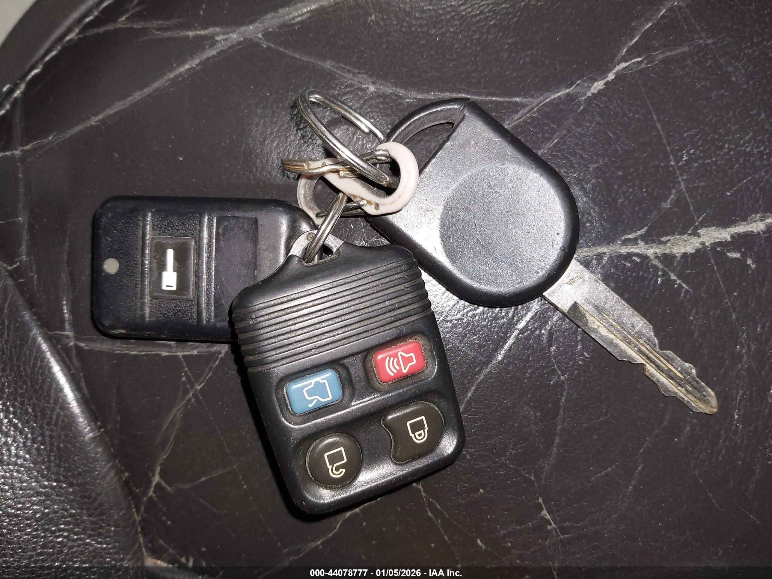 FORD FOCUS image 11