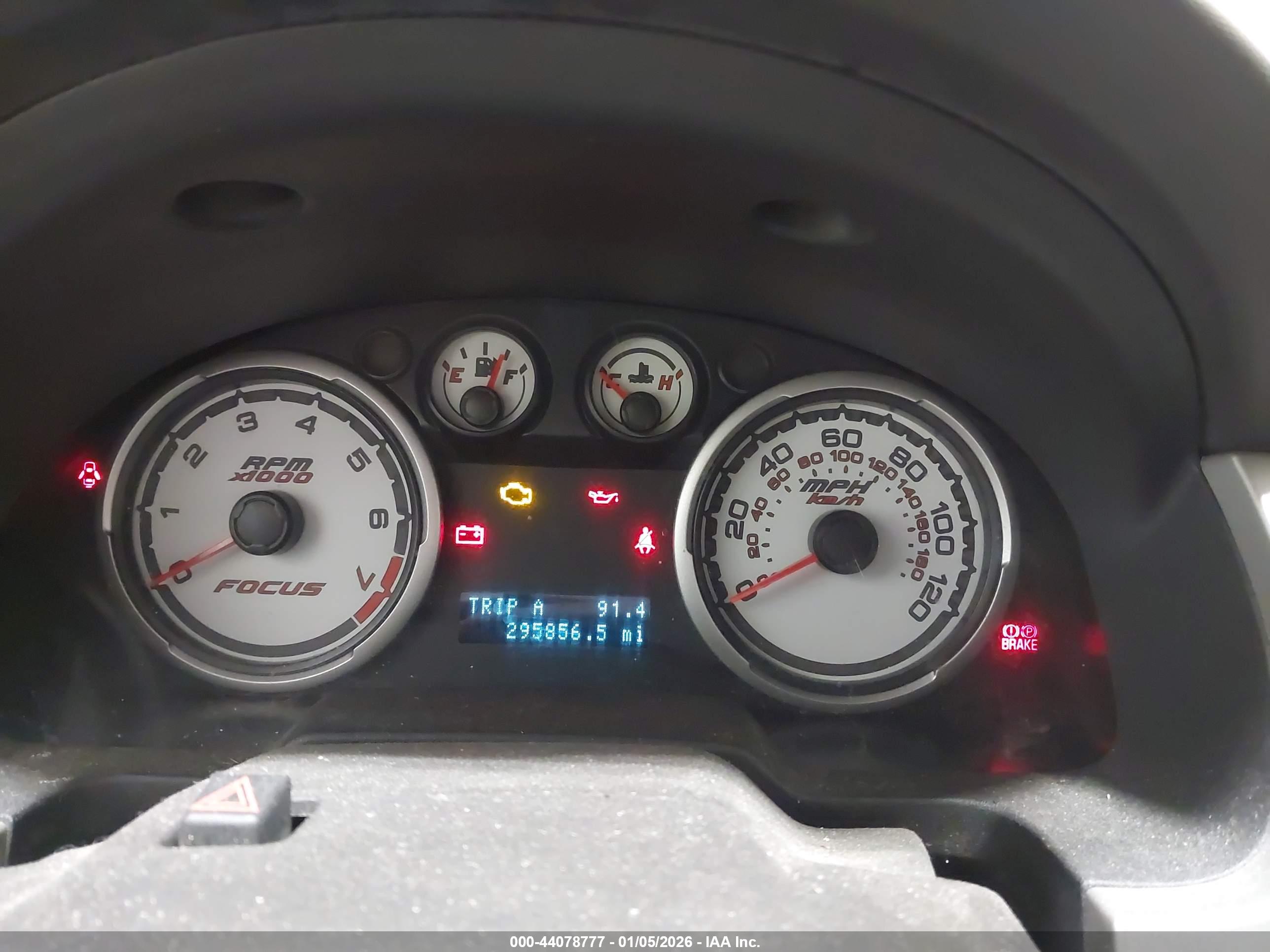 FORD FOCUS image 7
