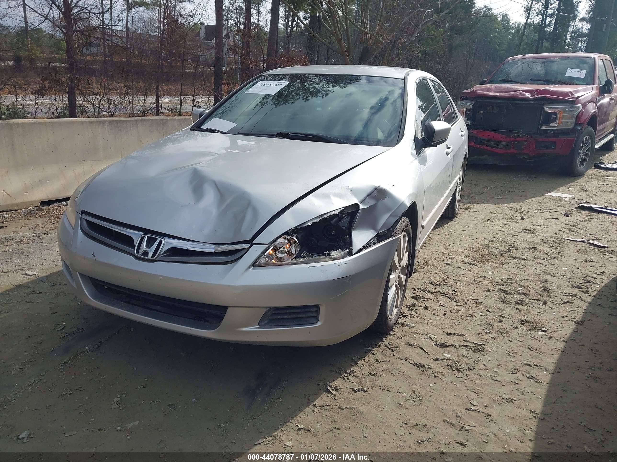 HONDA ACCORD image 2