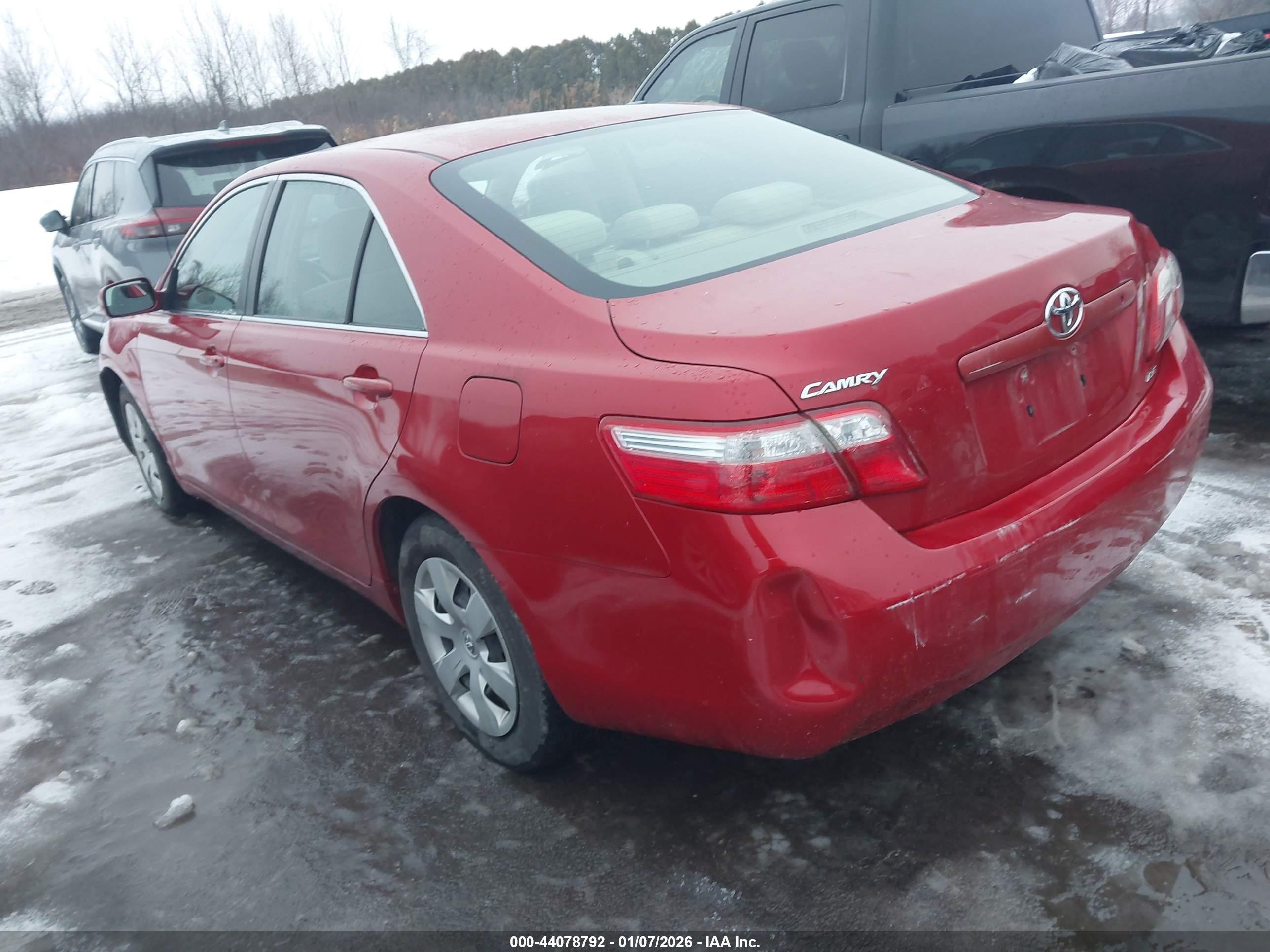 TOYOTA CAMRY image 3