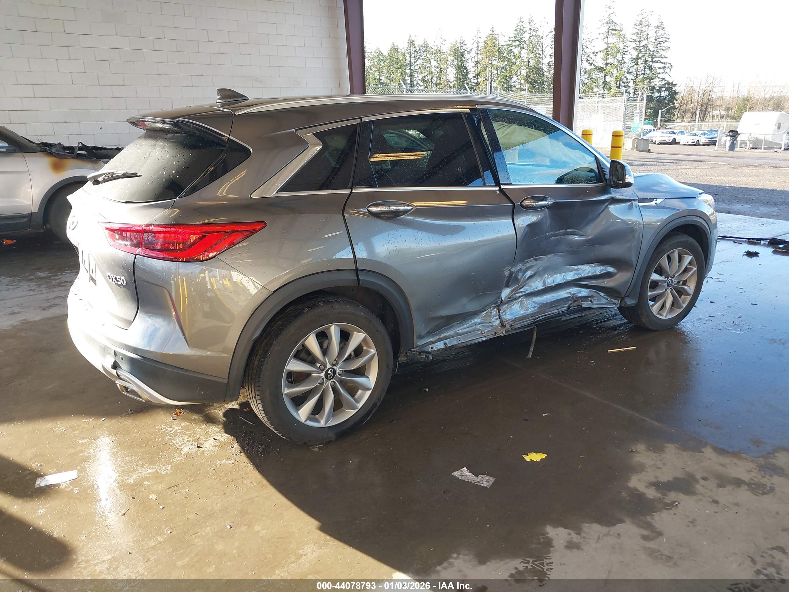 INFINITI QX50 image 4