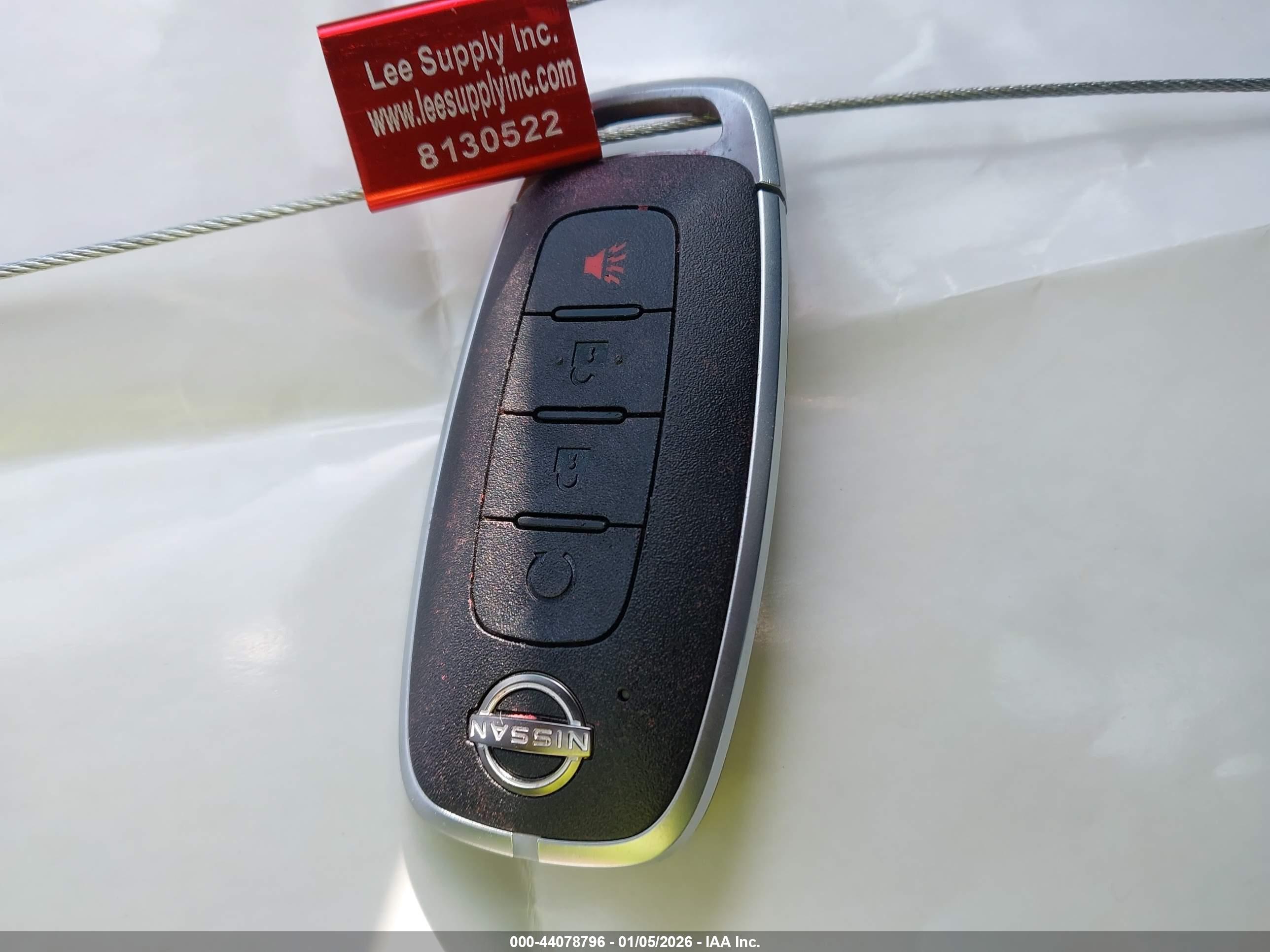 NISSAN ROGUE image 11