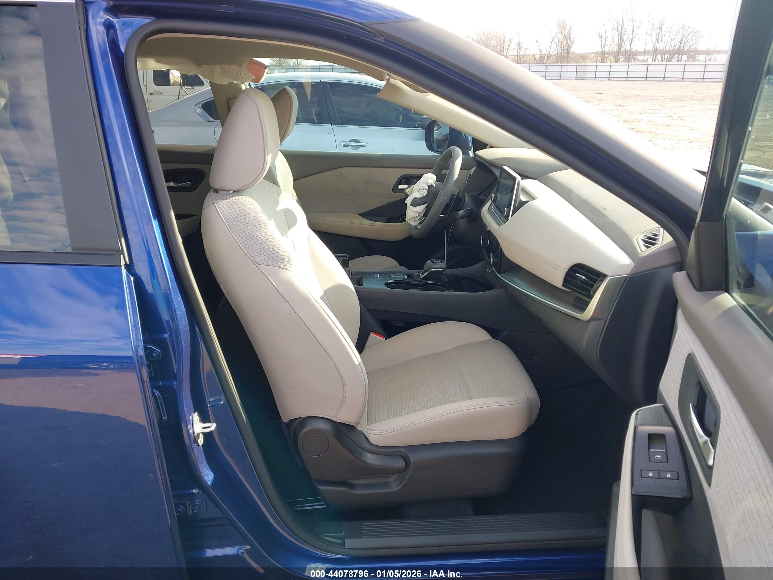 NISSAN ROGUE image 5