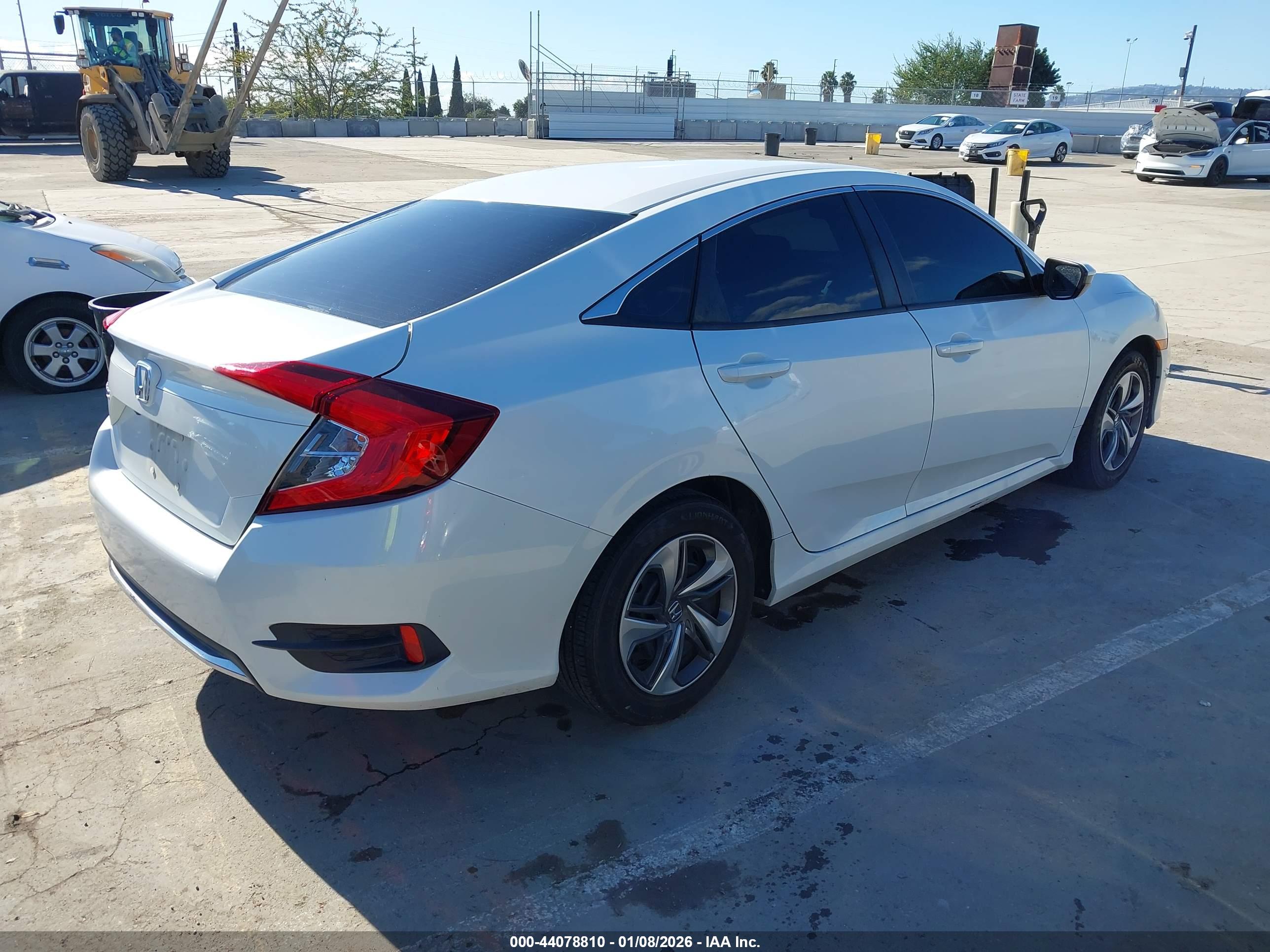 HONDA CIVIC image 4