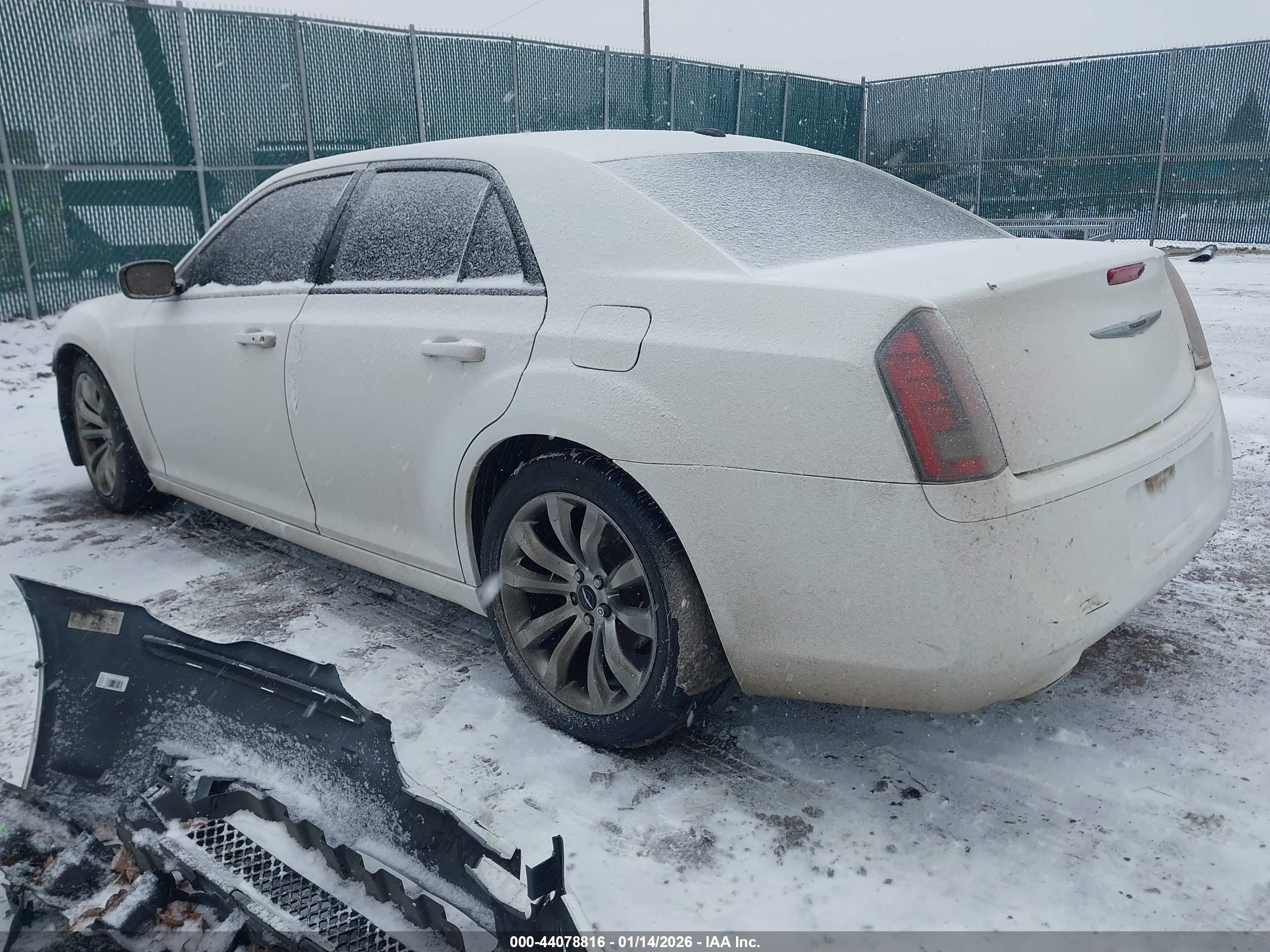 CHRYSLER 300 image 3