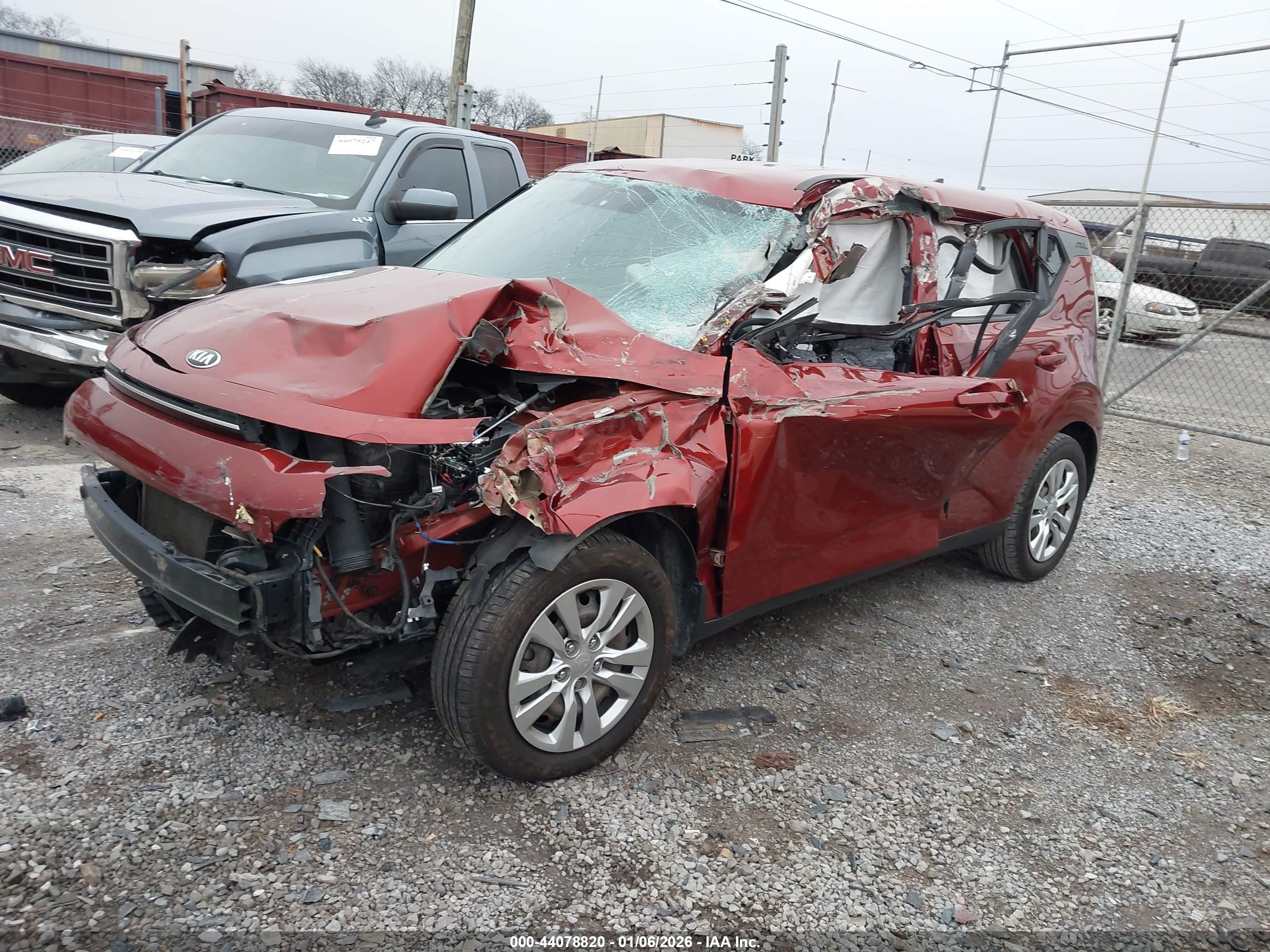 KIA SOUL image 2