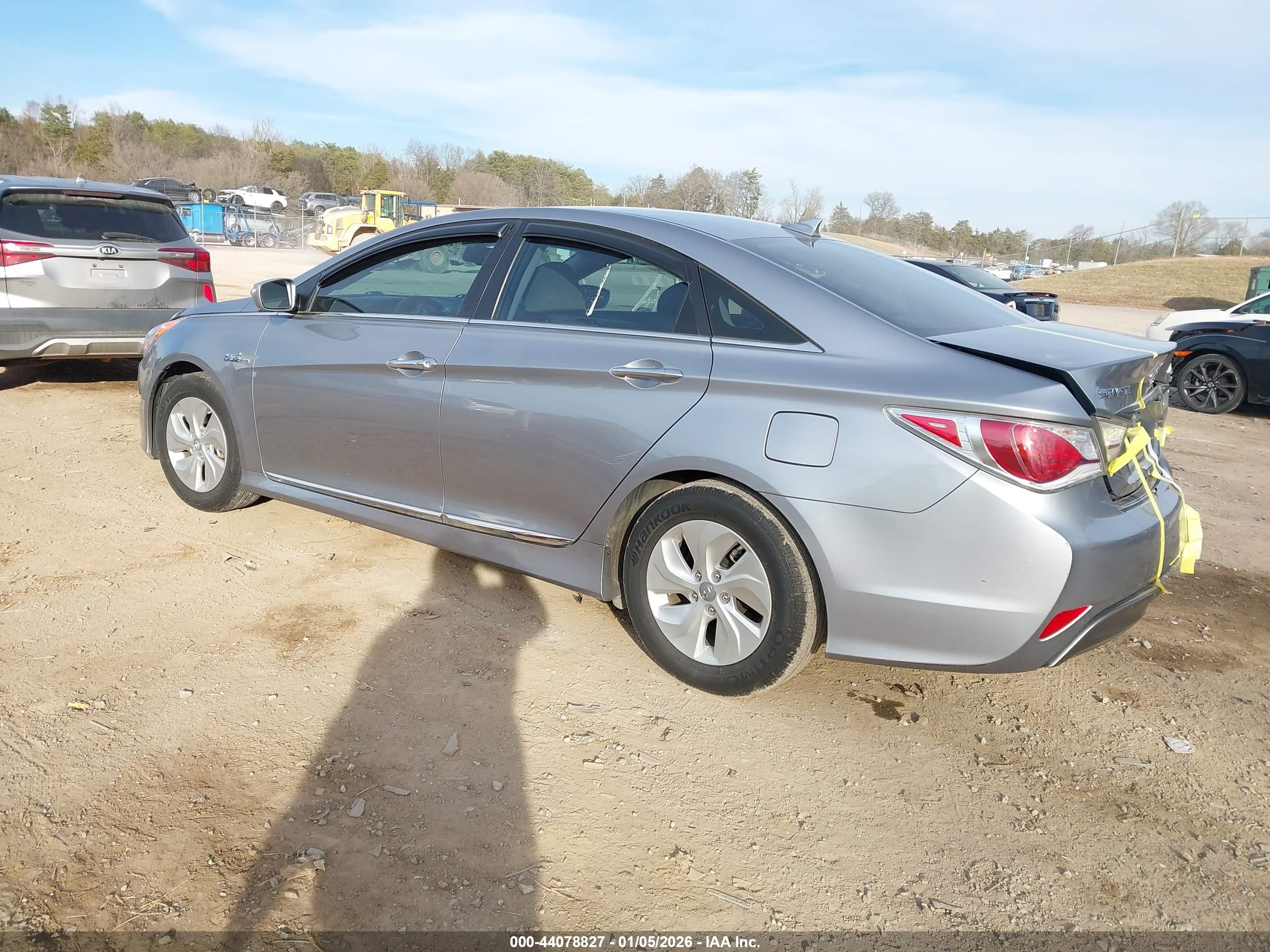 HYUNDAI SONATA image 3