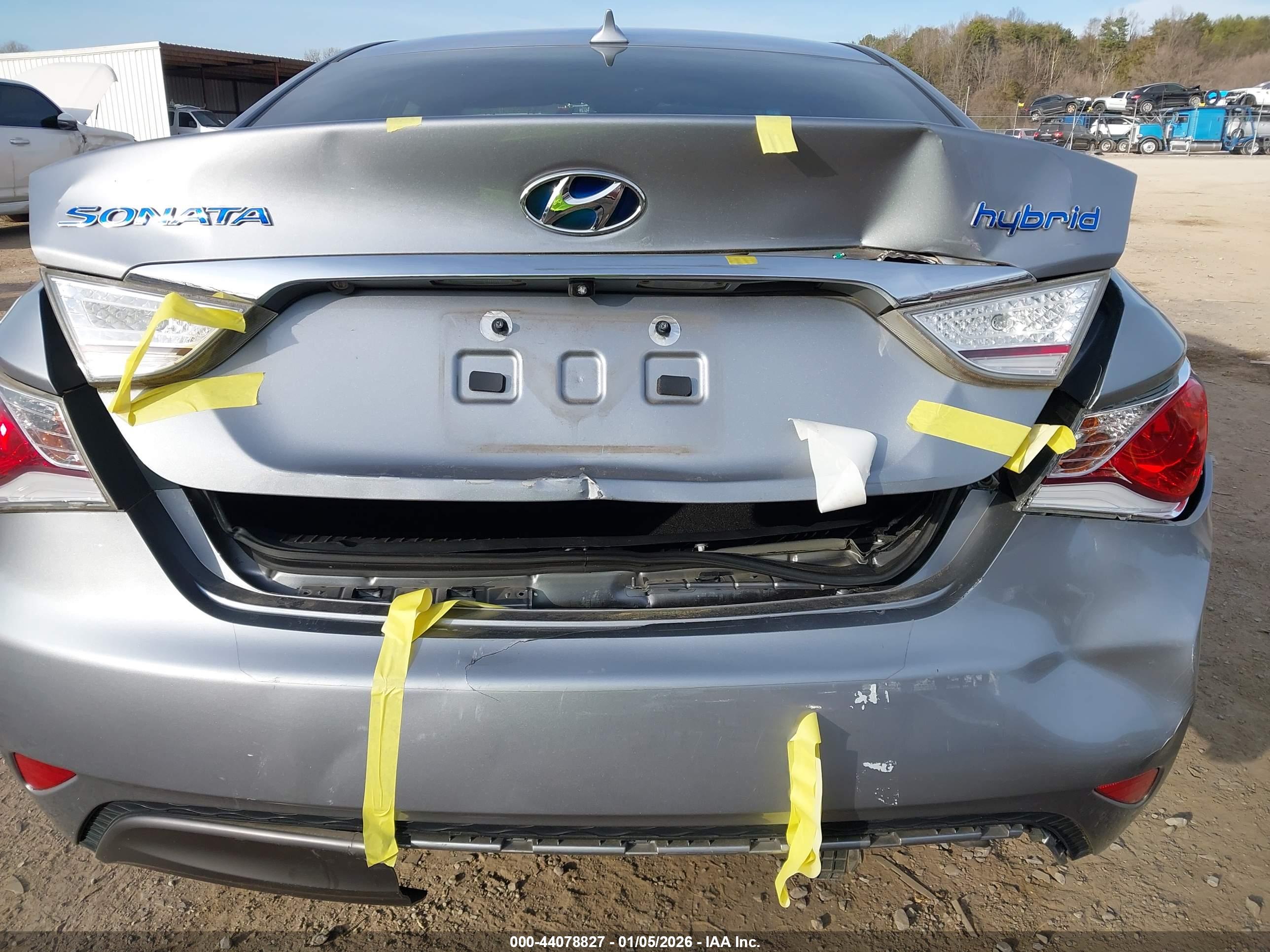 HYUNDAI SONATA image 6