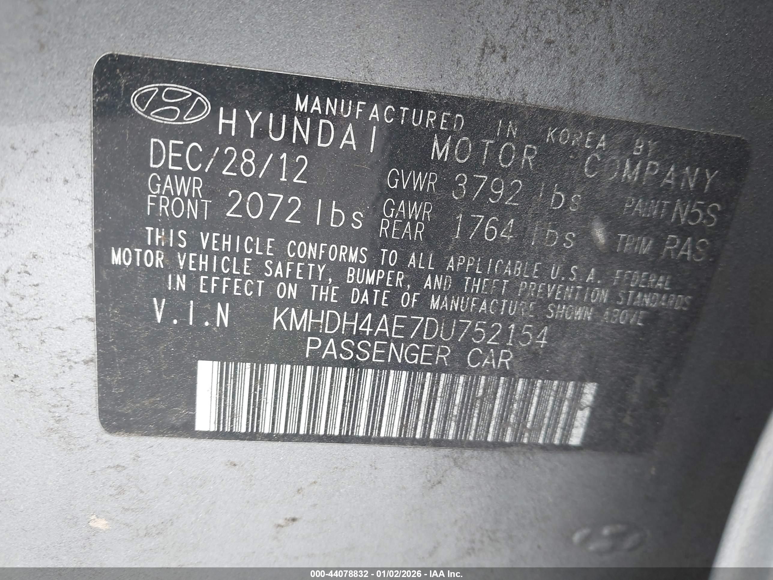 HYUNDAI ELANTRA image 9