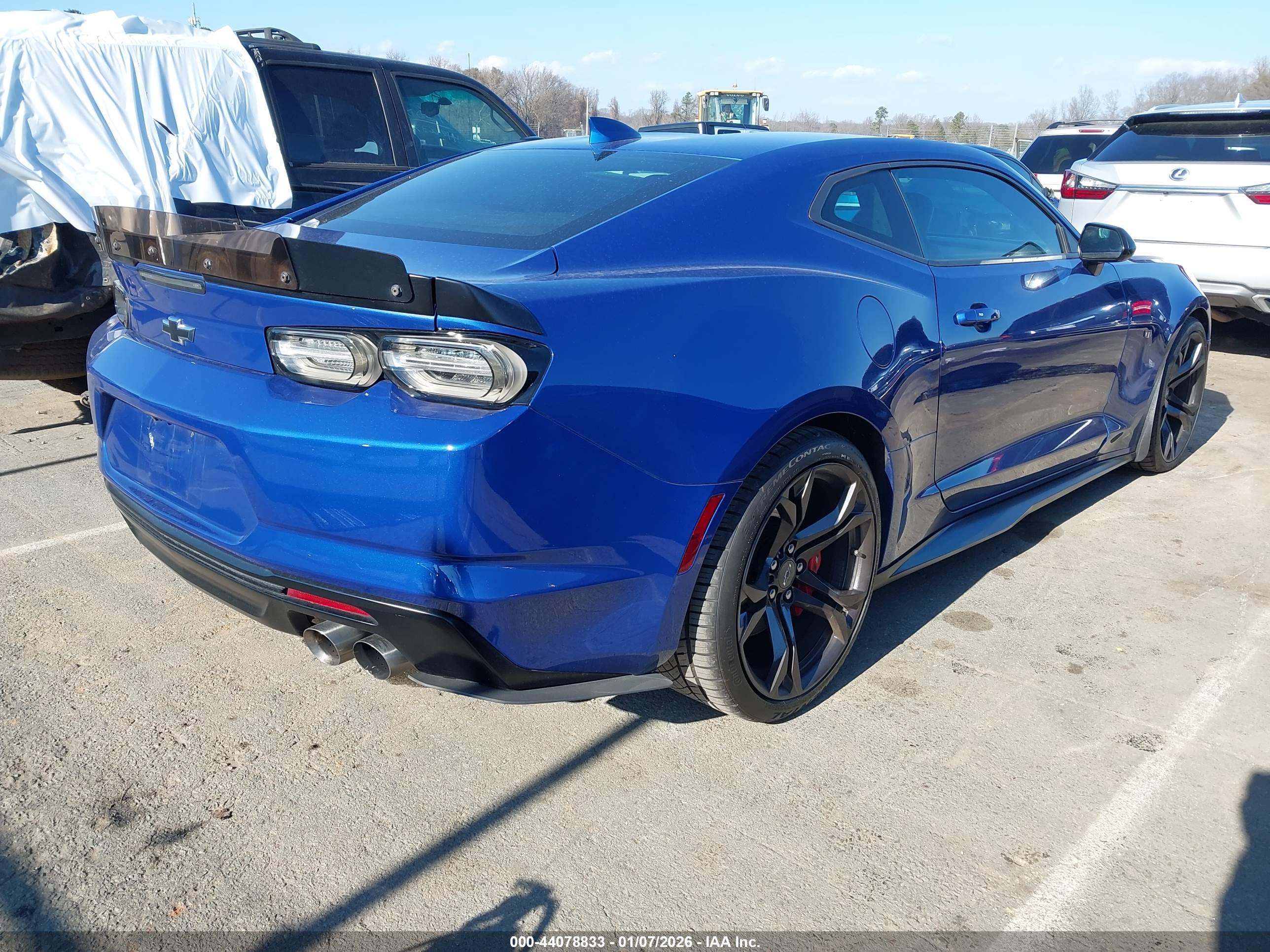 CHEVROLET CAMARO image 4