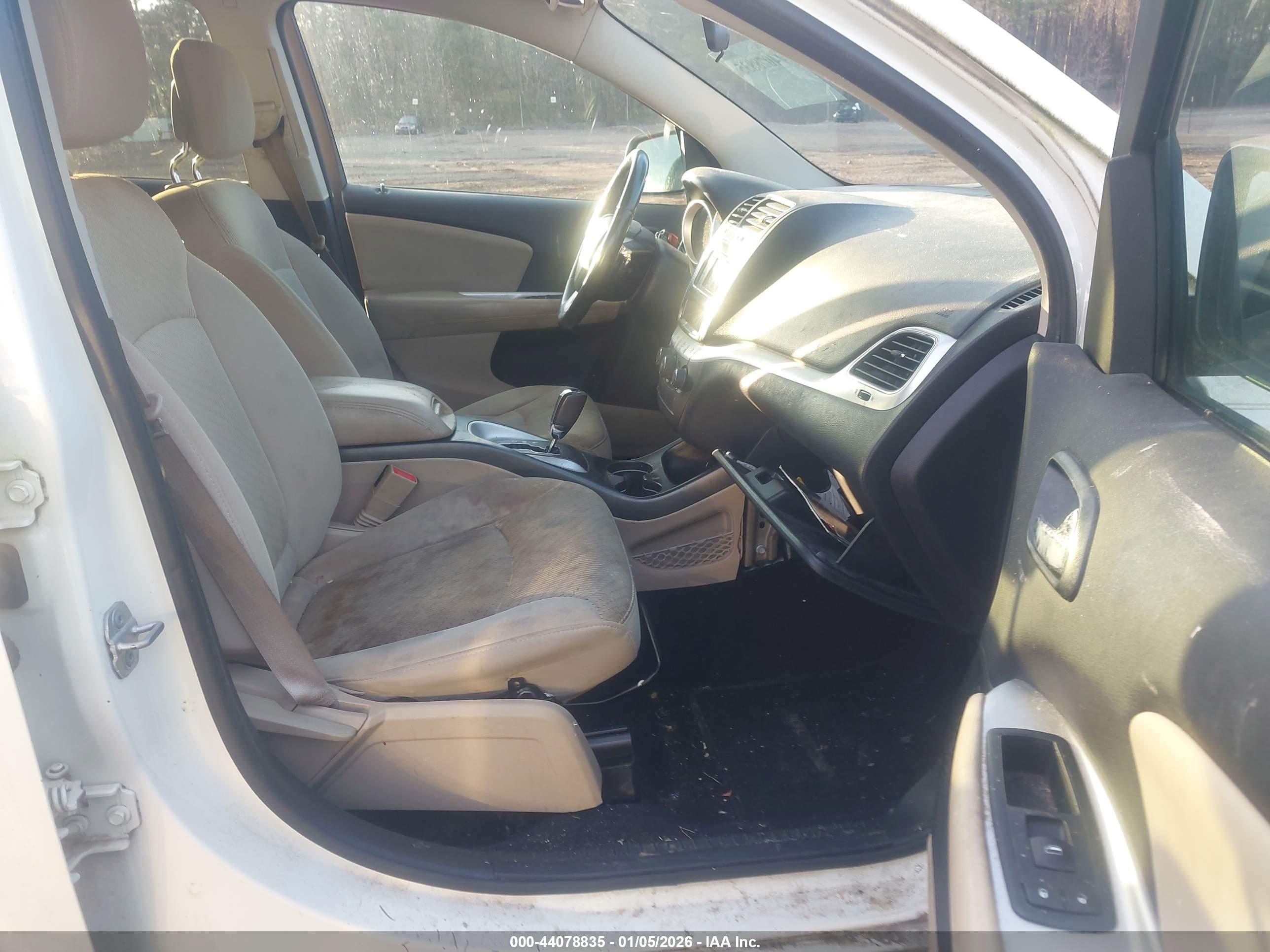 DODGE JOURNEY image 5