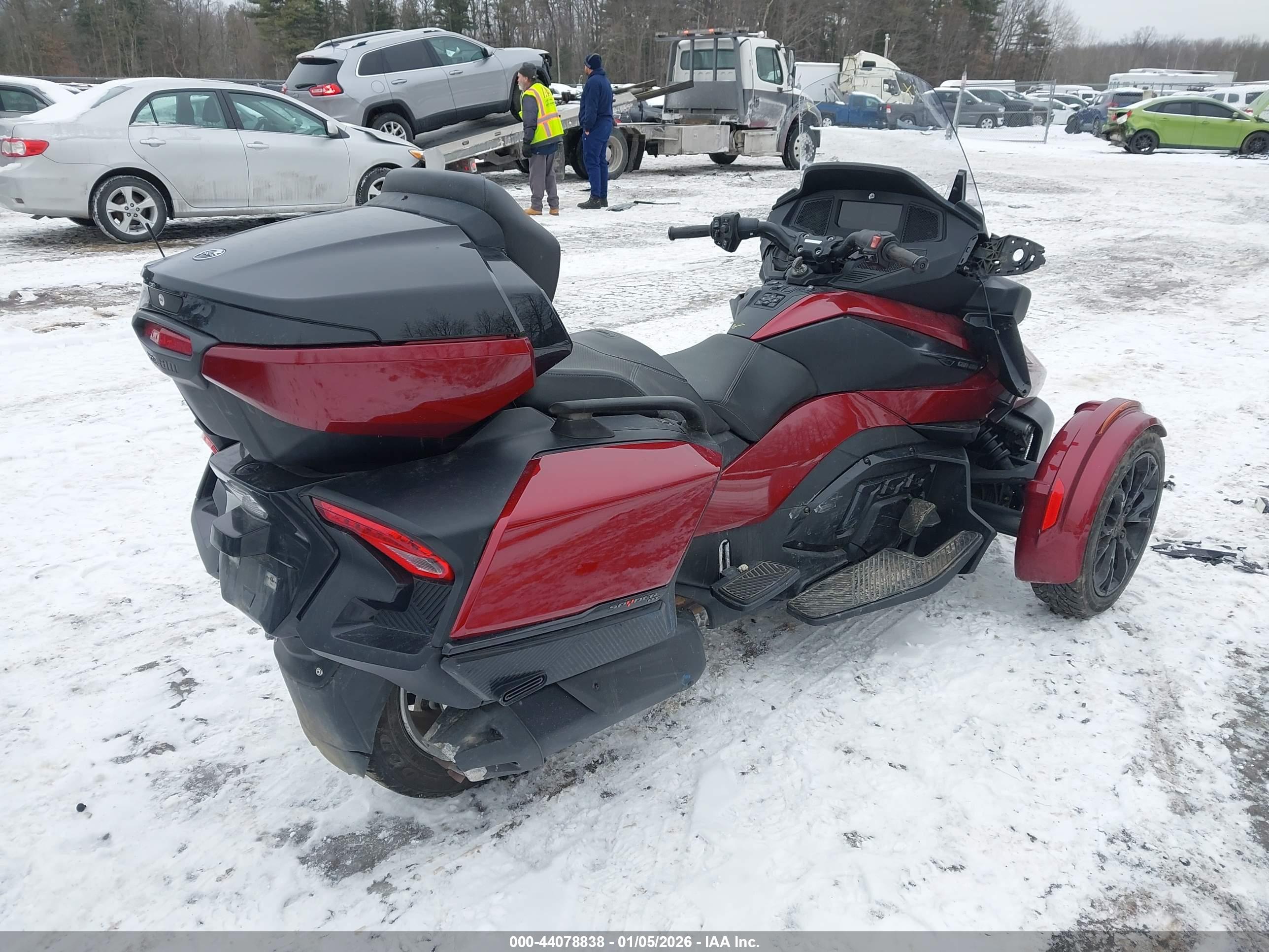 CAN-AM SPYDER image 4