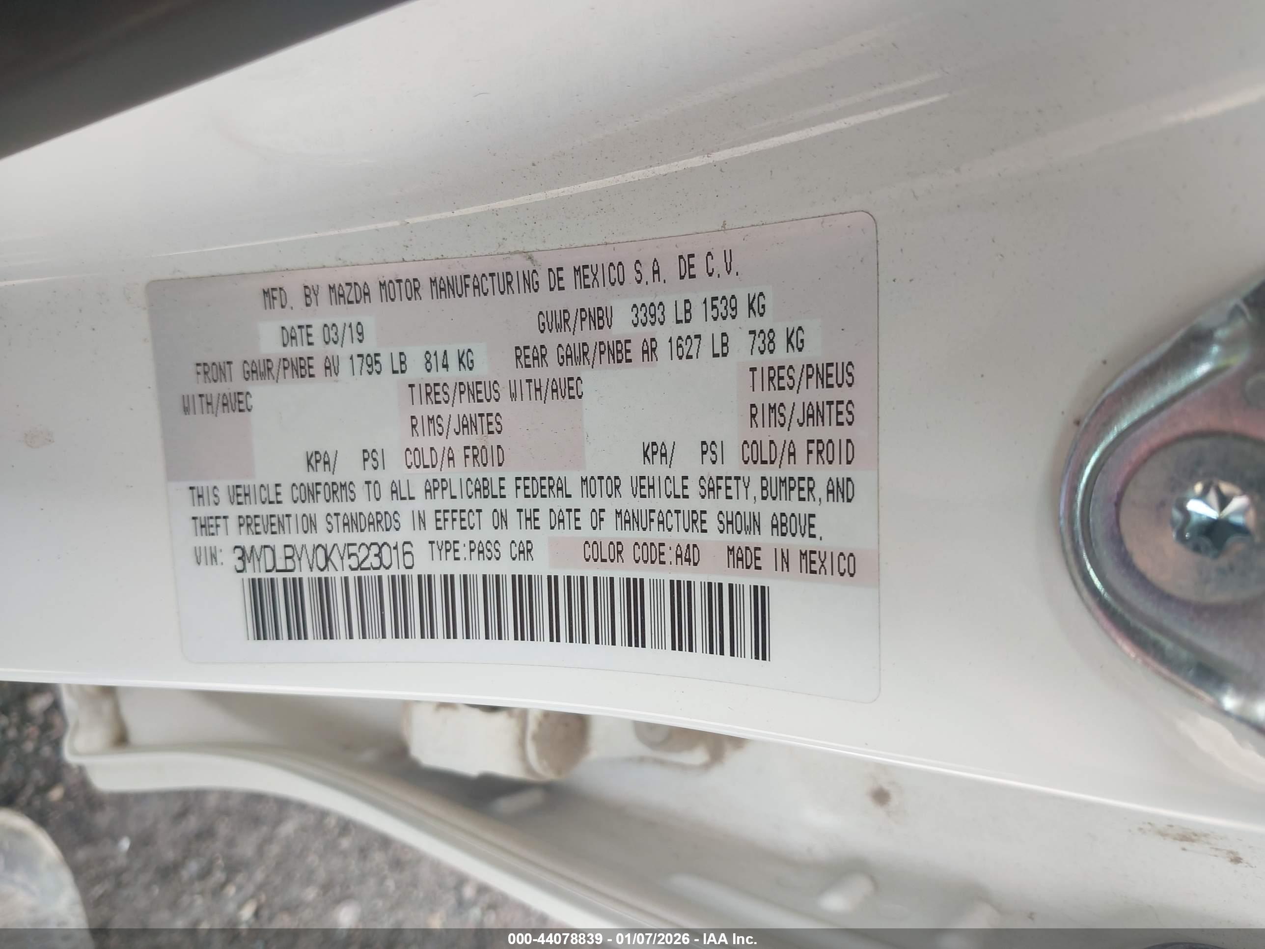 TOYOTA YARIS image 9