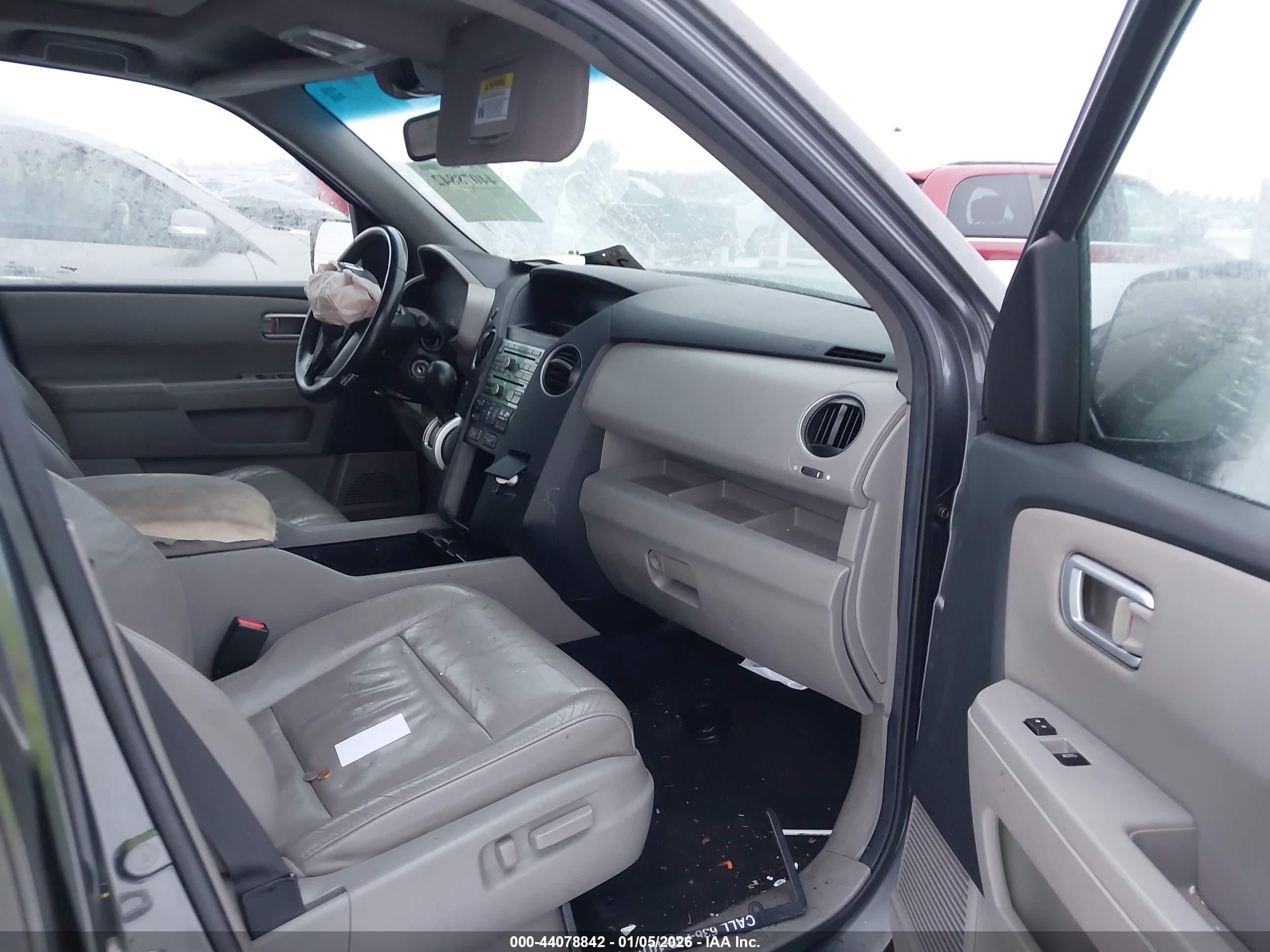 HONDA PILOT image 5