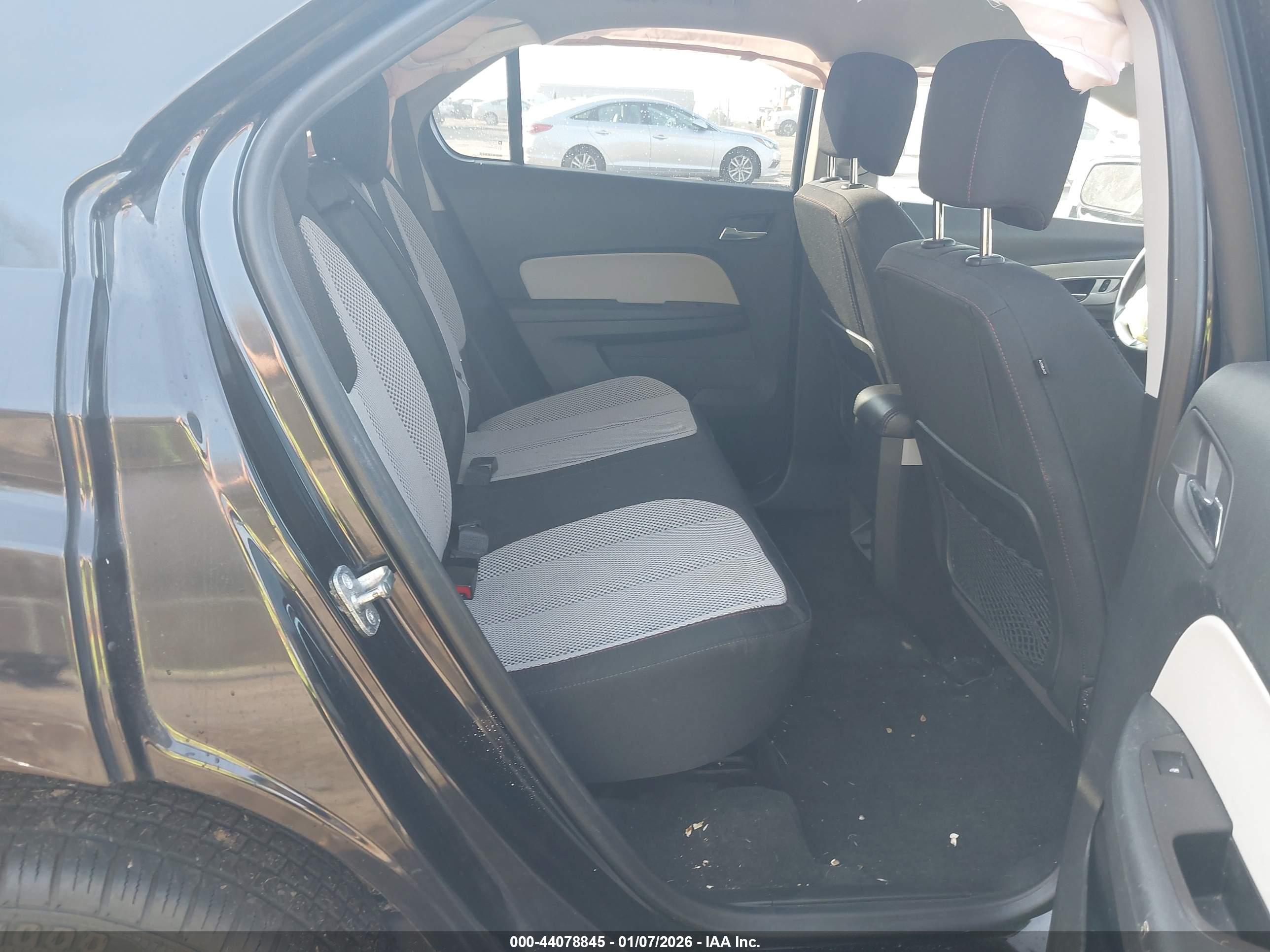 CHEVROLET EQUINOX image 8