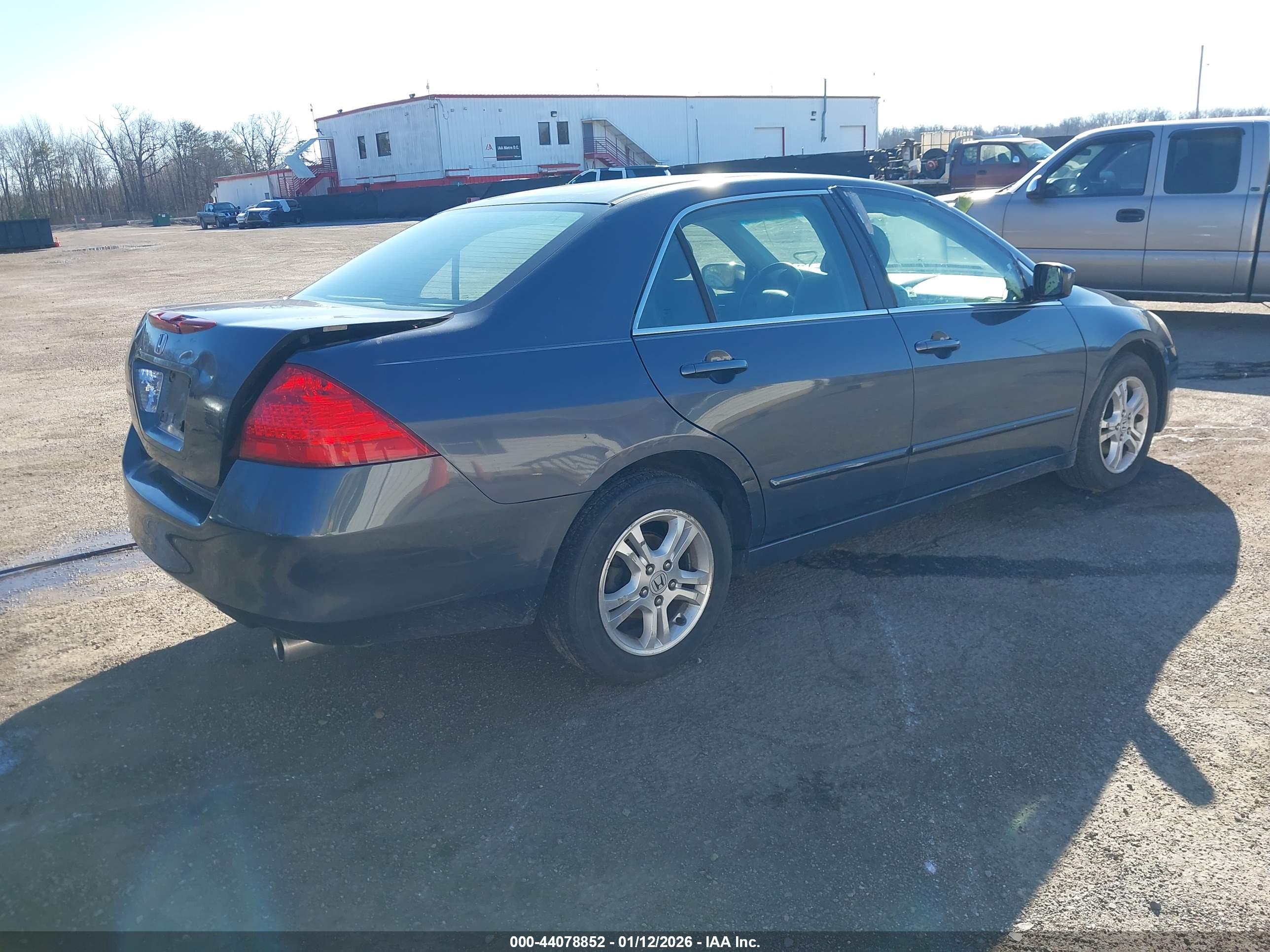 HONDA ACCORD image 4