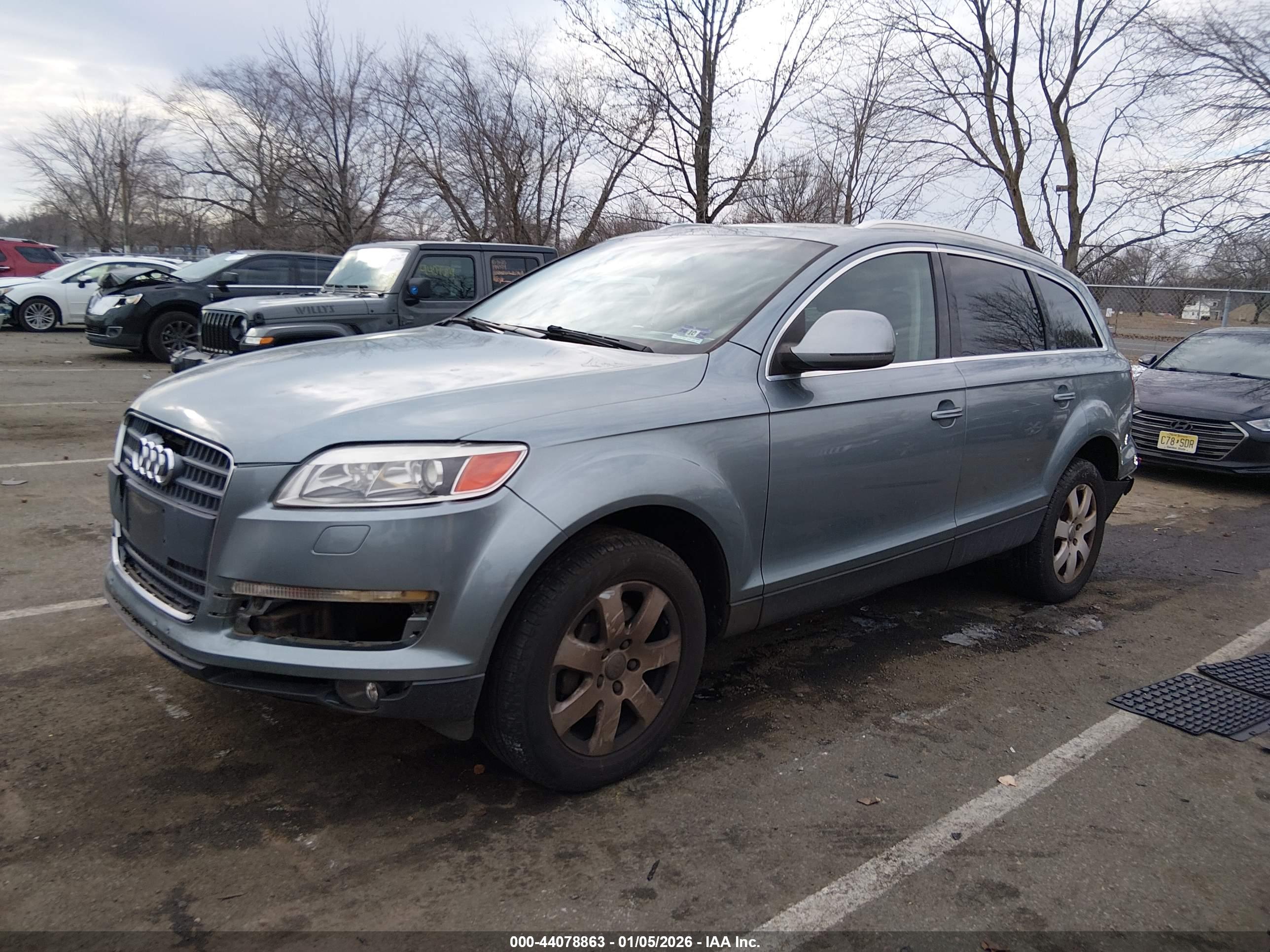 AUDI Q7 image 2