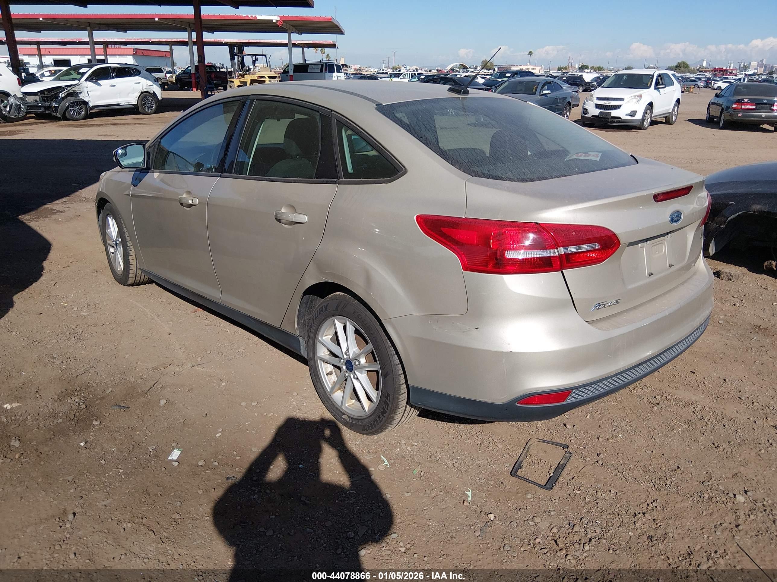 FORD FOCUS image 3