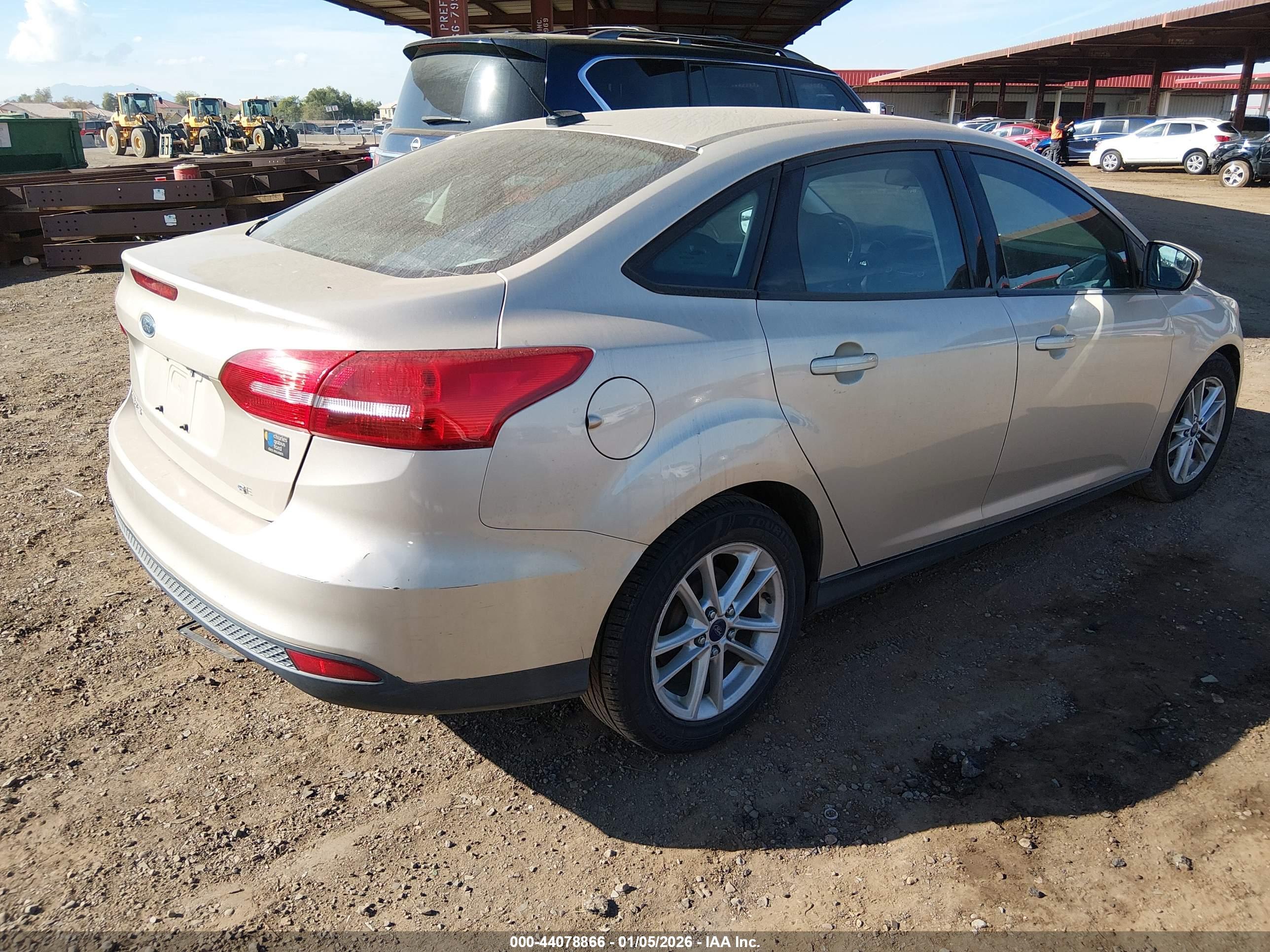FORD FOCUS image 4