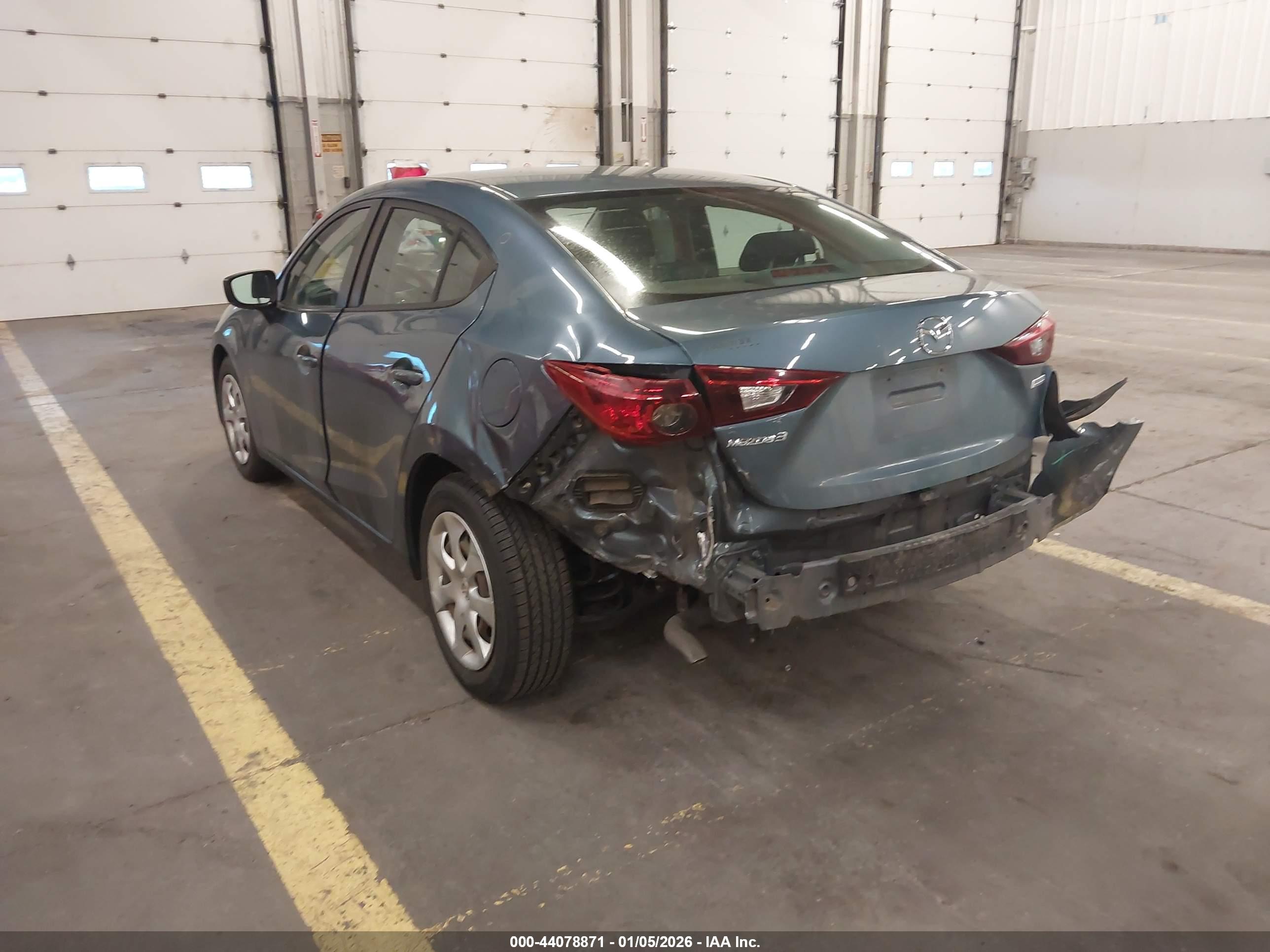 MAZDA MAZDA3 image 3