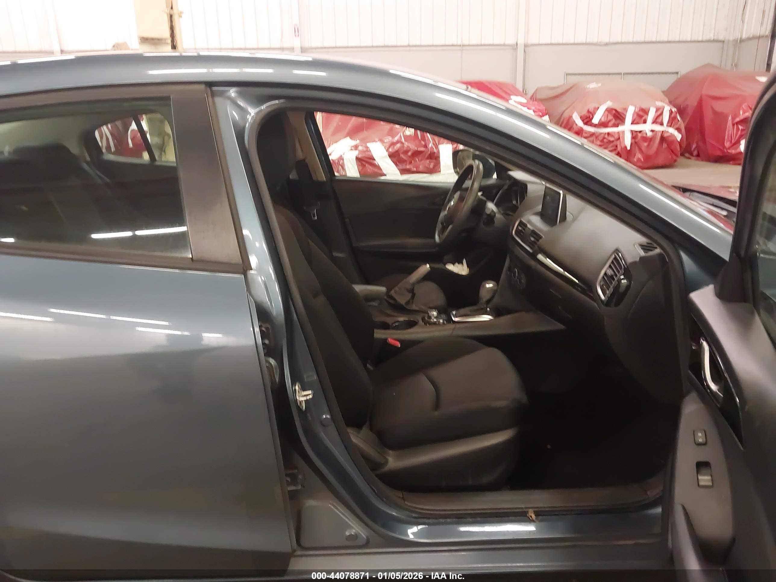 MAZDA MAZDA3 image 5